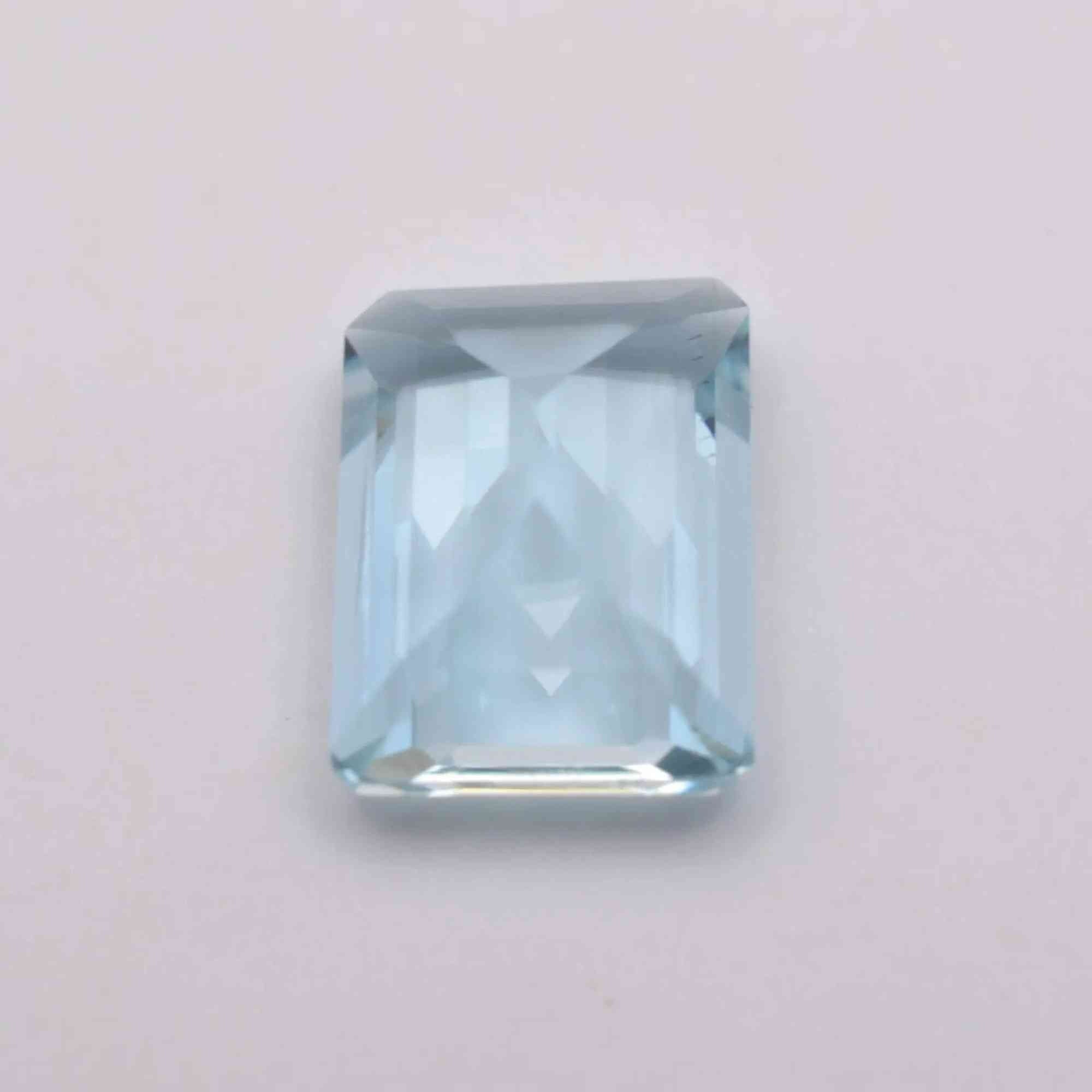 Aigue-Marine Rectangle 0,68ct - pierre précieuse - gemme