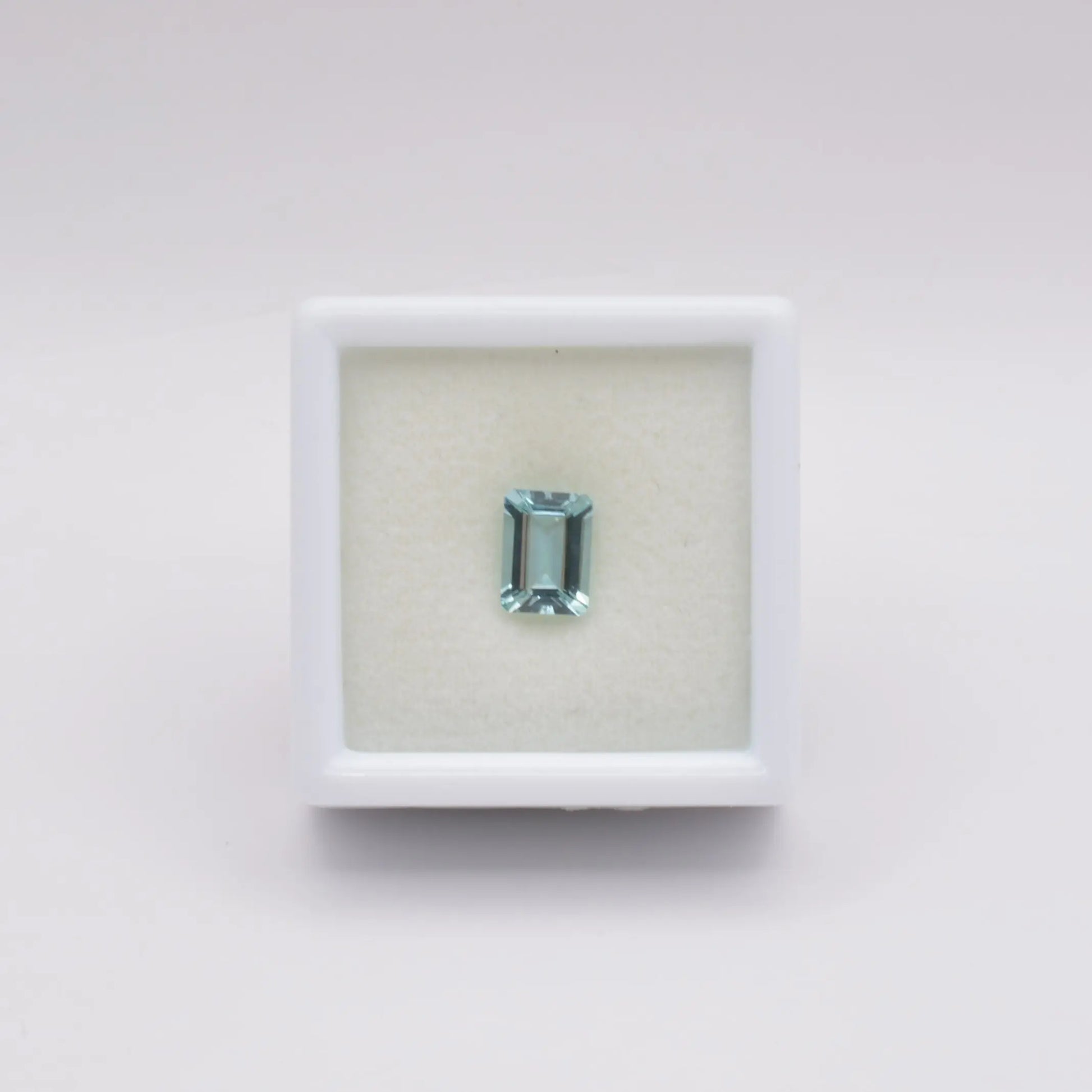 Aigue-Marine Rectangle 0,84ct - pierre précieuse - gemme