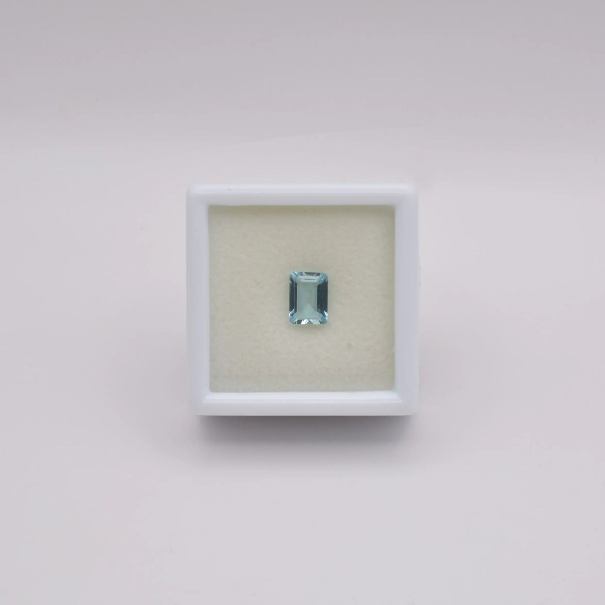 Aigue-Marine Rectangle 0,68ct - pierre précieuse - gemme
