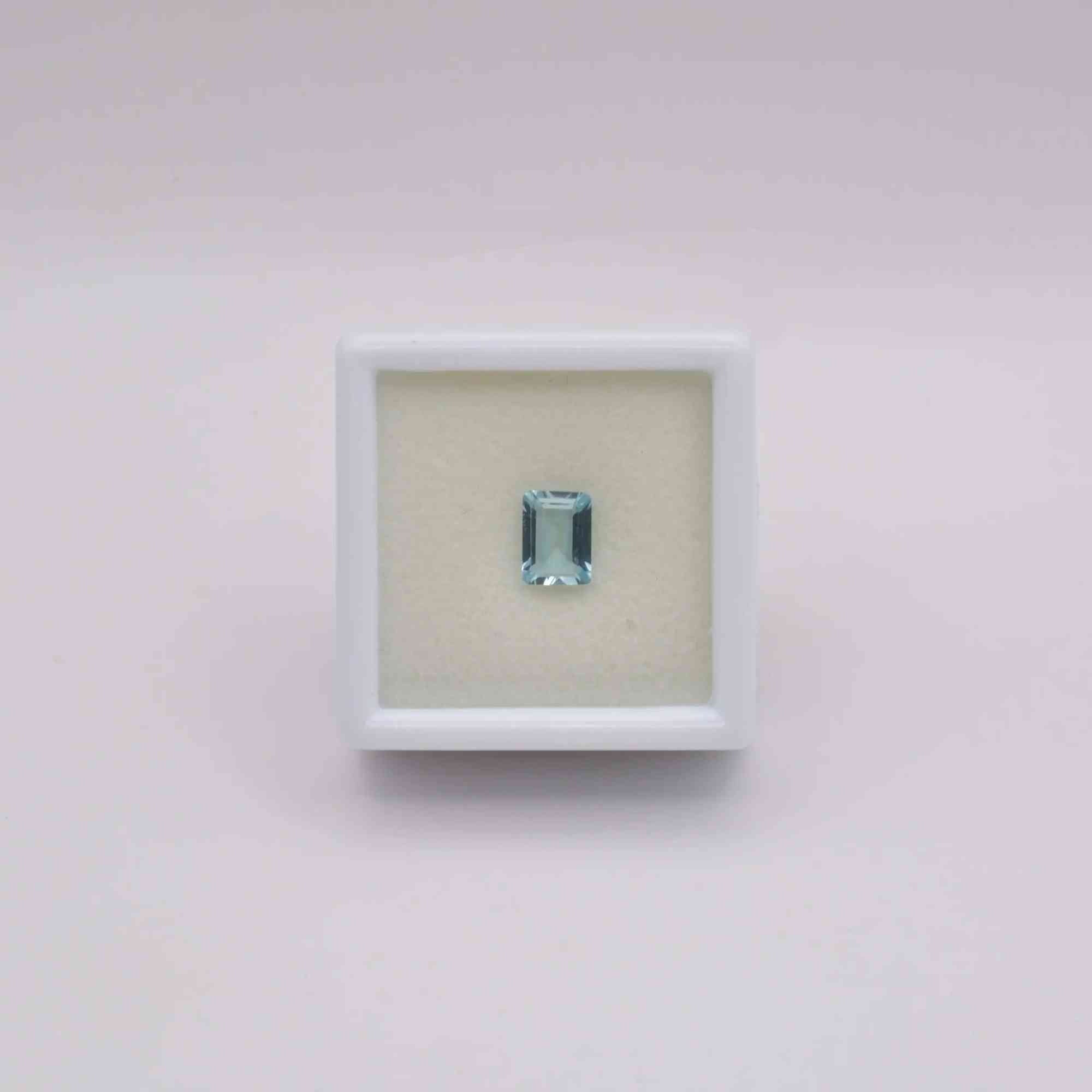 Aigue-Marine Rectangle 0,68ct - pierre précieuse - gemme