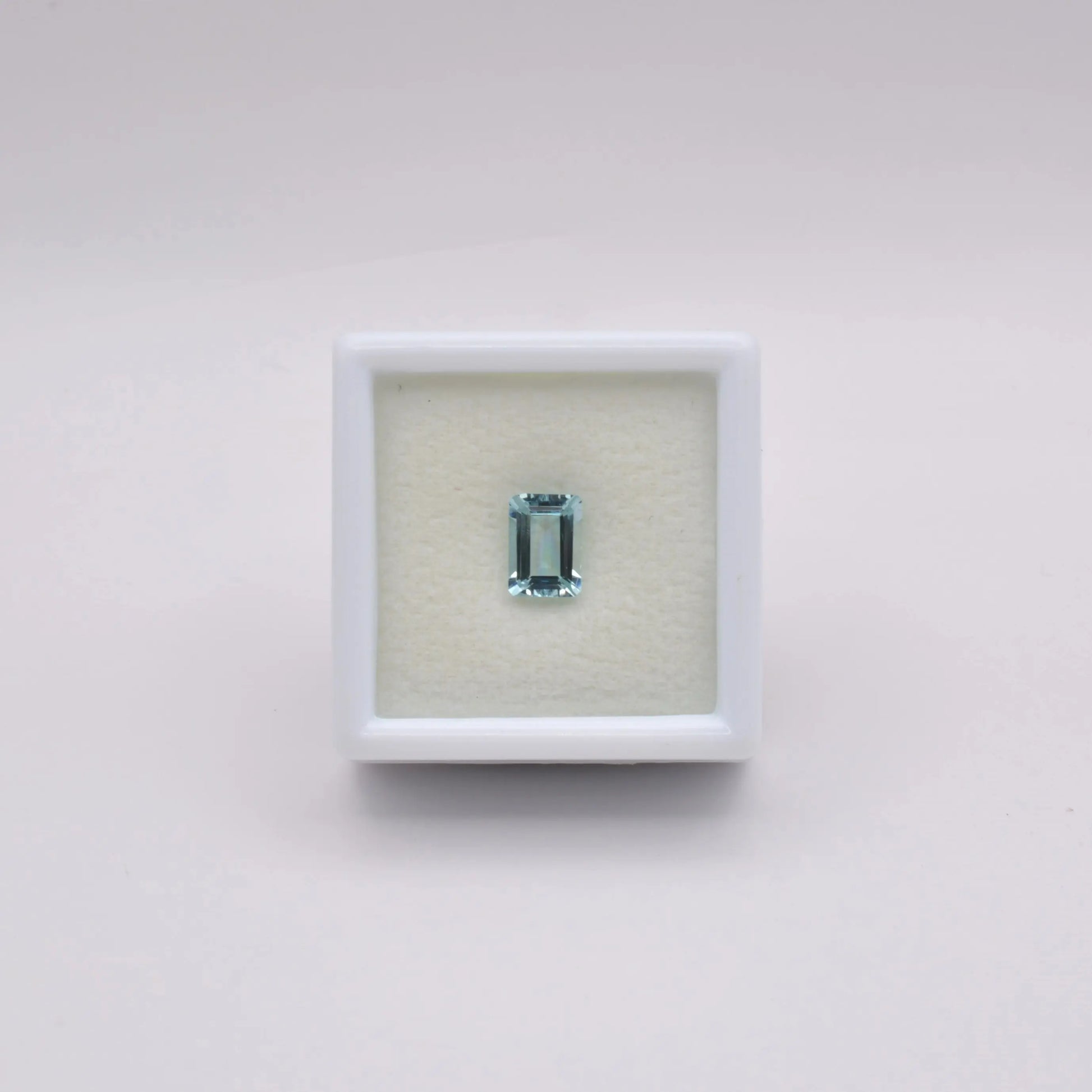 Aigue-Marine Rectangle 0,86ct - pierre précieuse - gemme