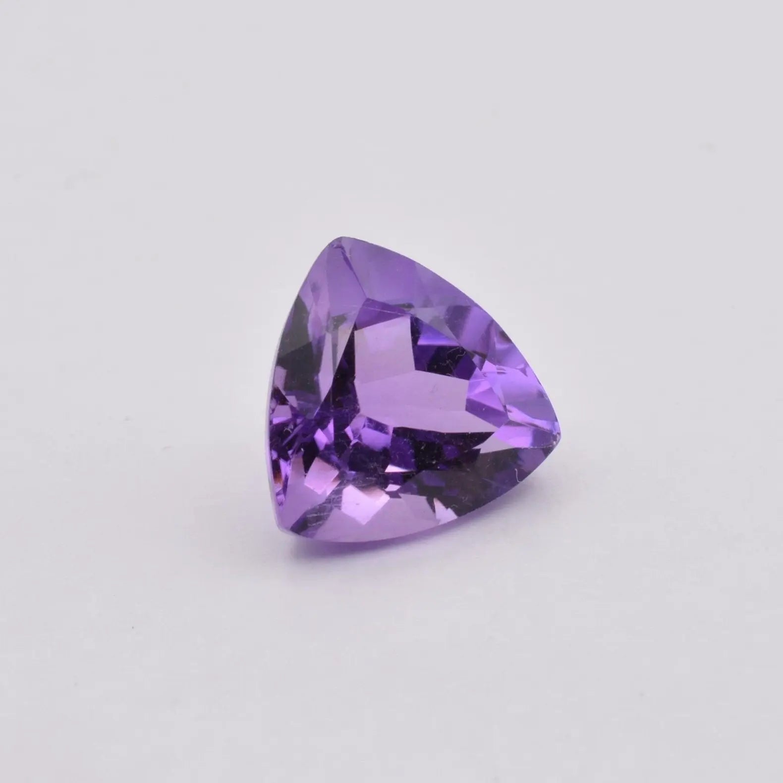 Améthyste Trillion 6,53ct - pierre précieuse - gemme