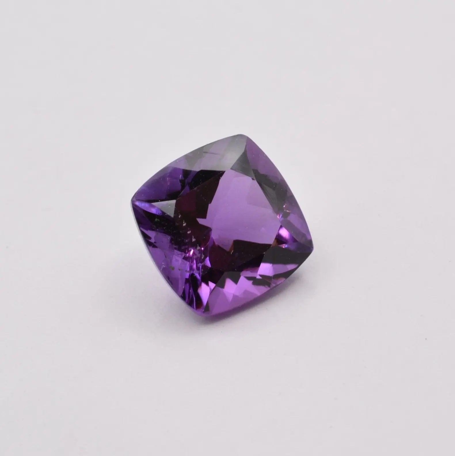 Améthyste Coussin Carré 5,68ct - pierre précieuse - gemme