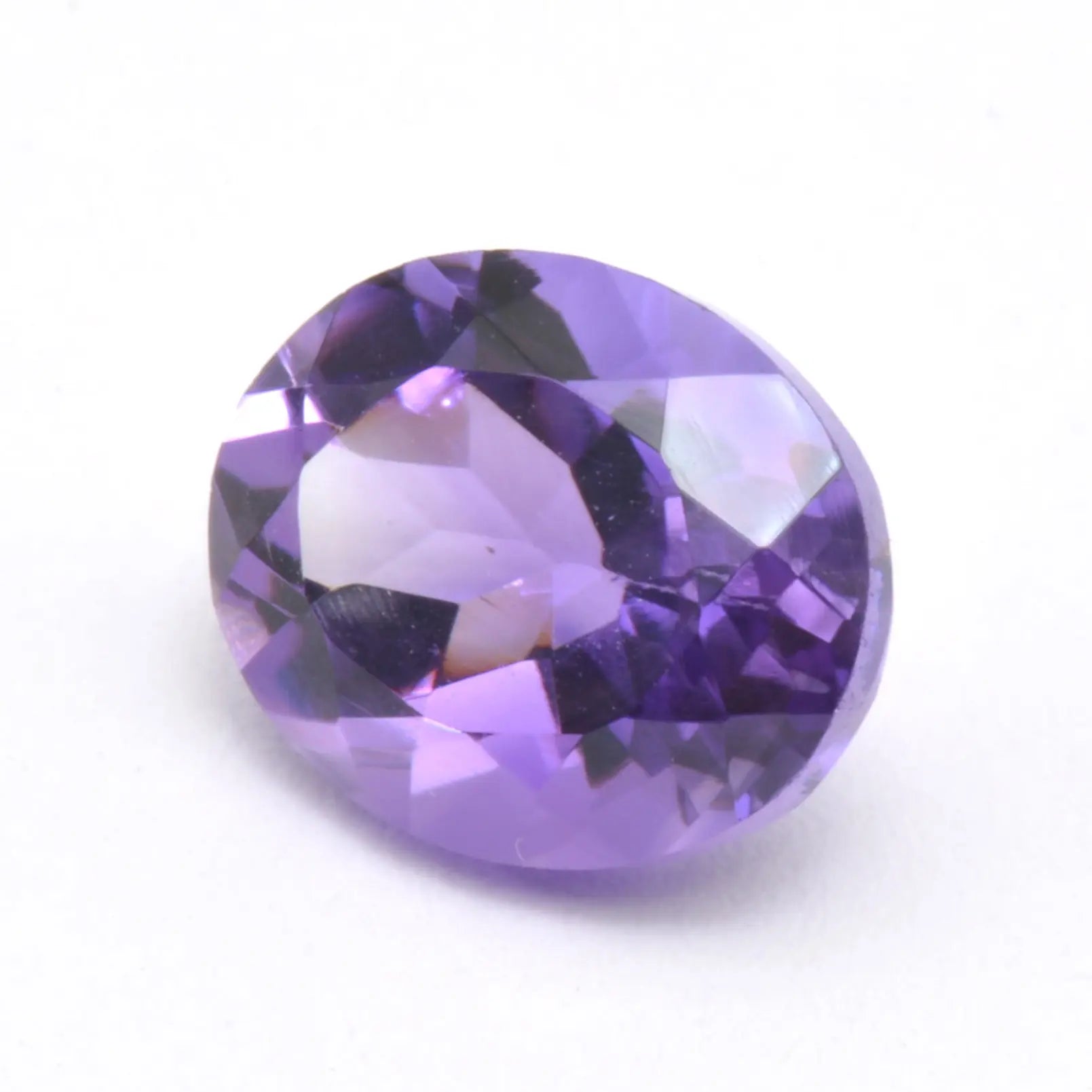 Pierre taillée Améthyste Ovale 4,04ct 