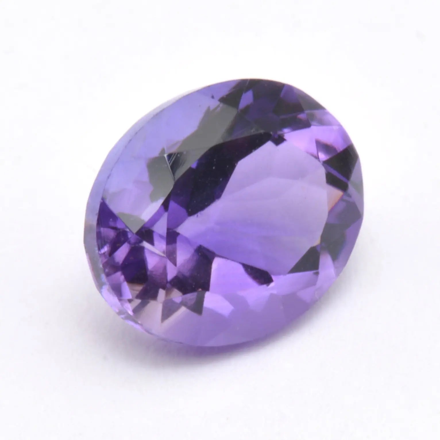 Pierre taillée Améthyste Ovale 4,04ct 