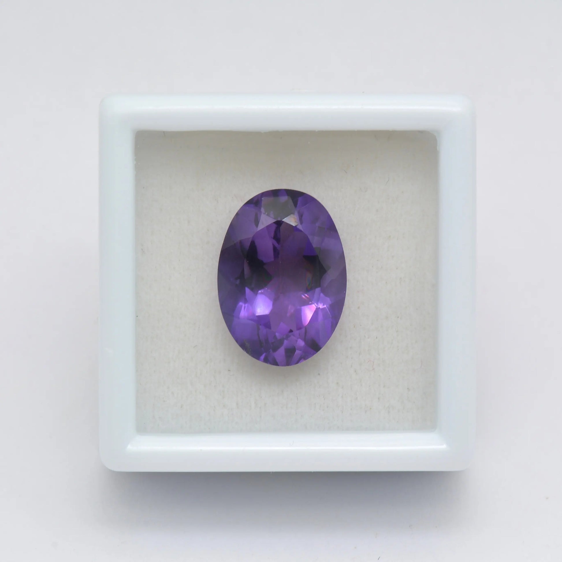 Pierre taillée Améthyste Ovale 5,43ct 