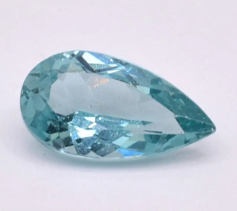 Pierre taillée Apatite 3,38ct
