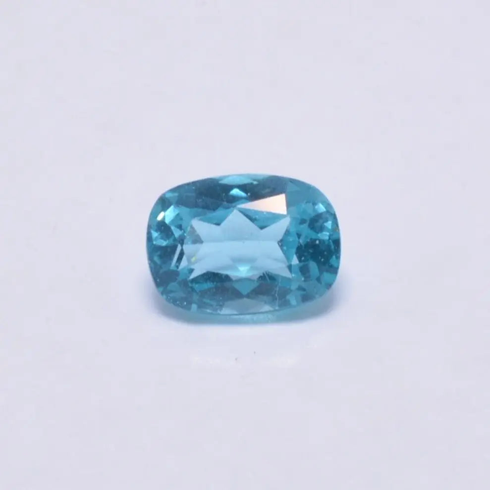 Pierre taillée Apatite 1,18ct