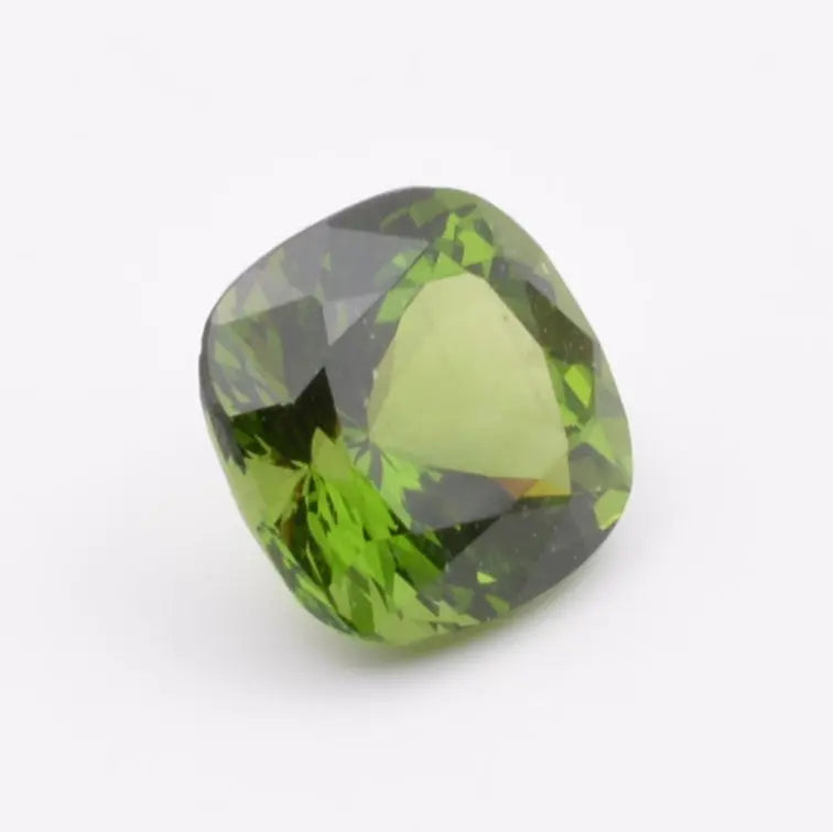 Pierre taillée Apatite 3,83ct