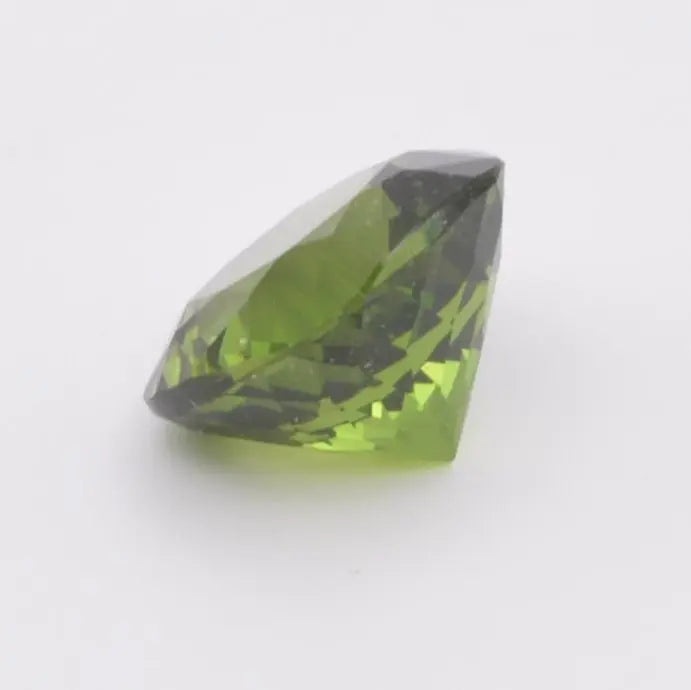 Pierre taillée Apatite 3,83ct