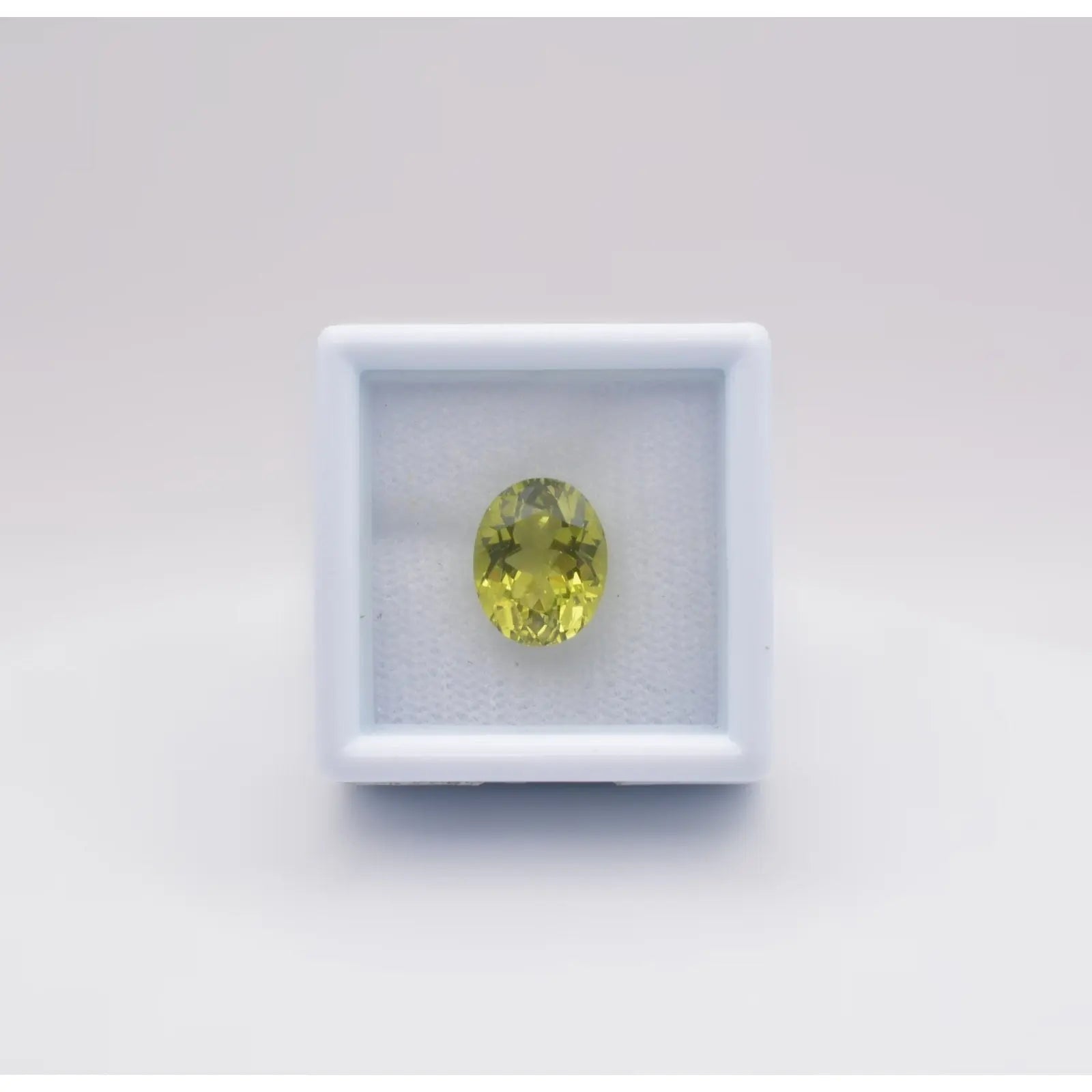 Pierre taillée Apatite 3,97ct