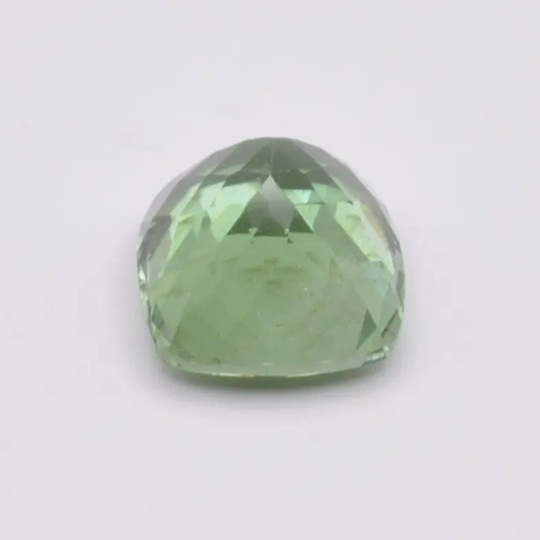 Pierre taillée Apatite 4,40ct