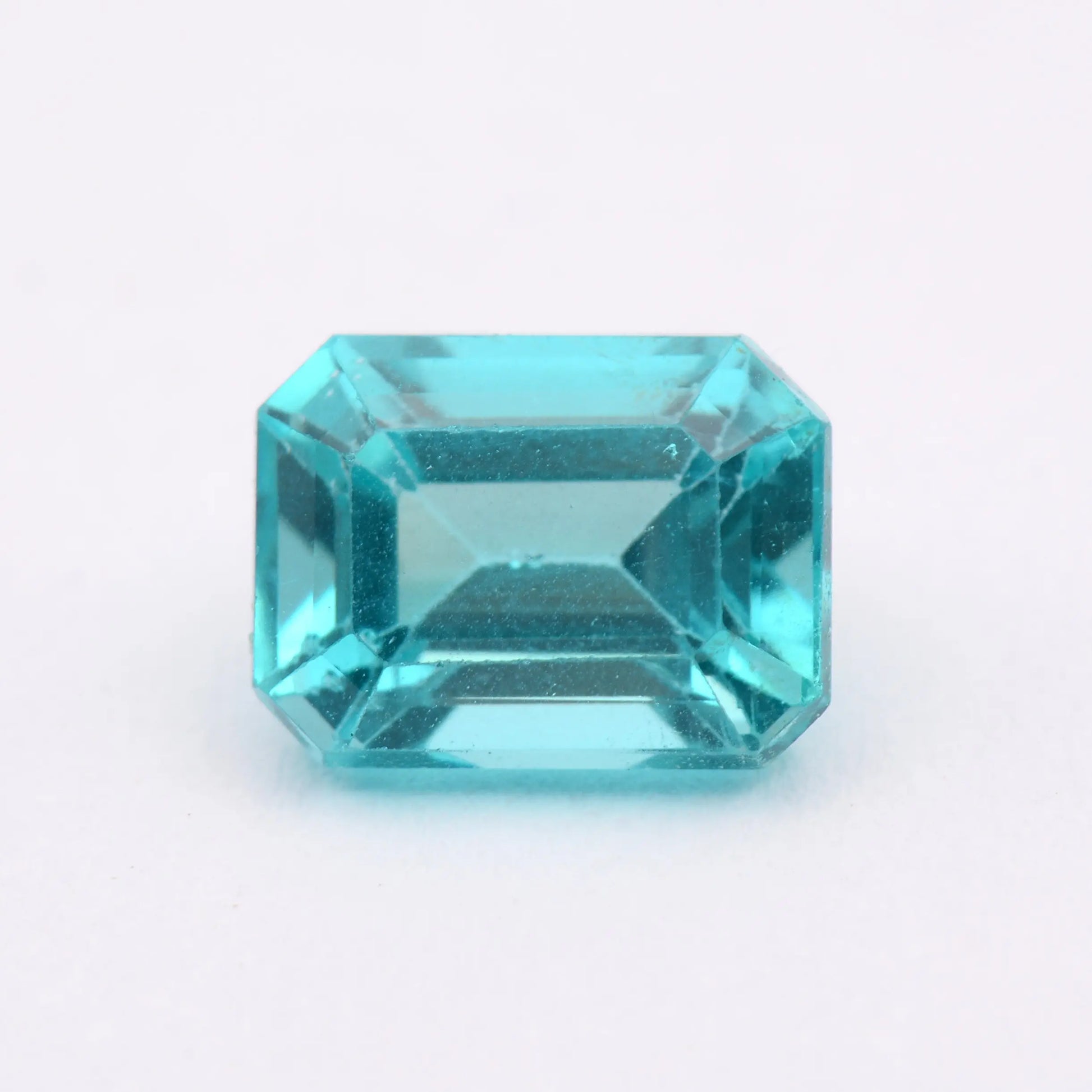 Pierre taillée Apatite Bleue Rectangle 1,27 ct 