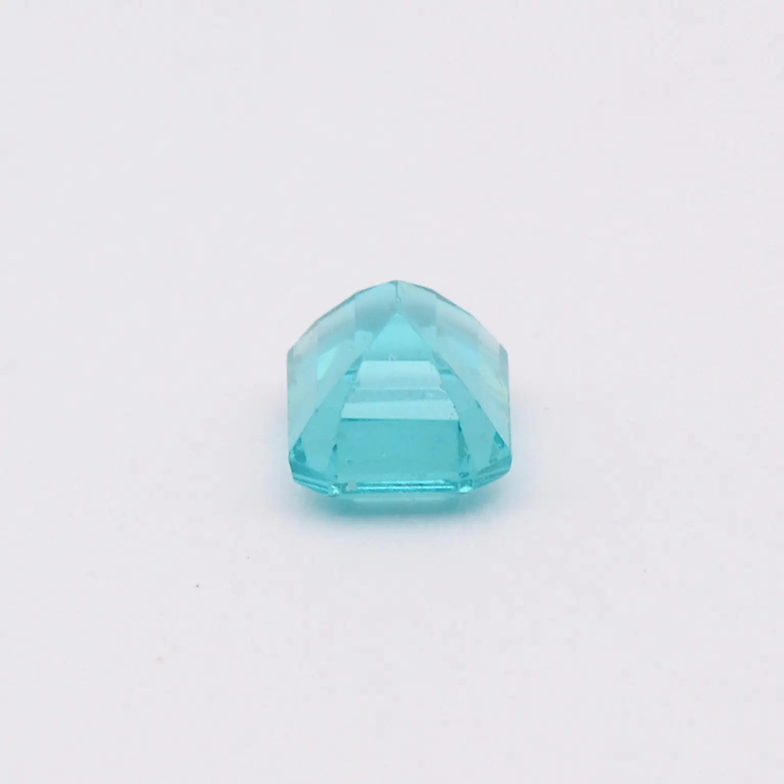 Pierre taillée Apatite Bleue Rectangle 1,27 ct 