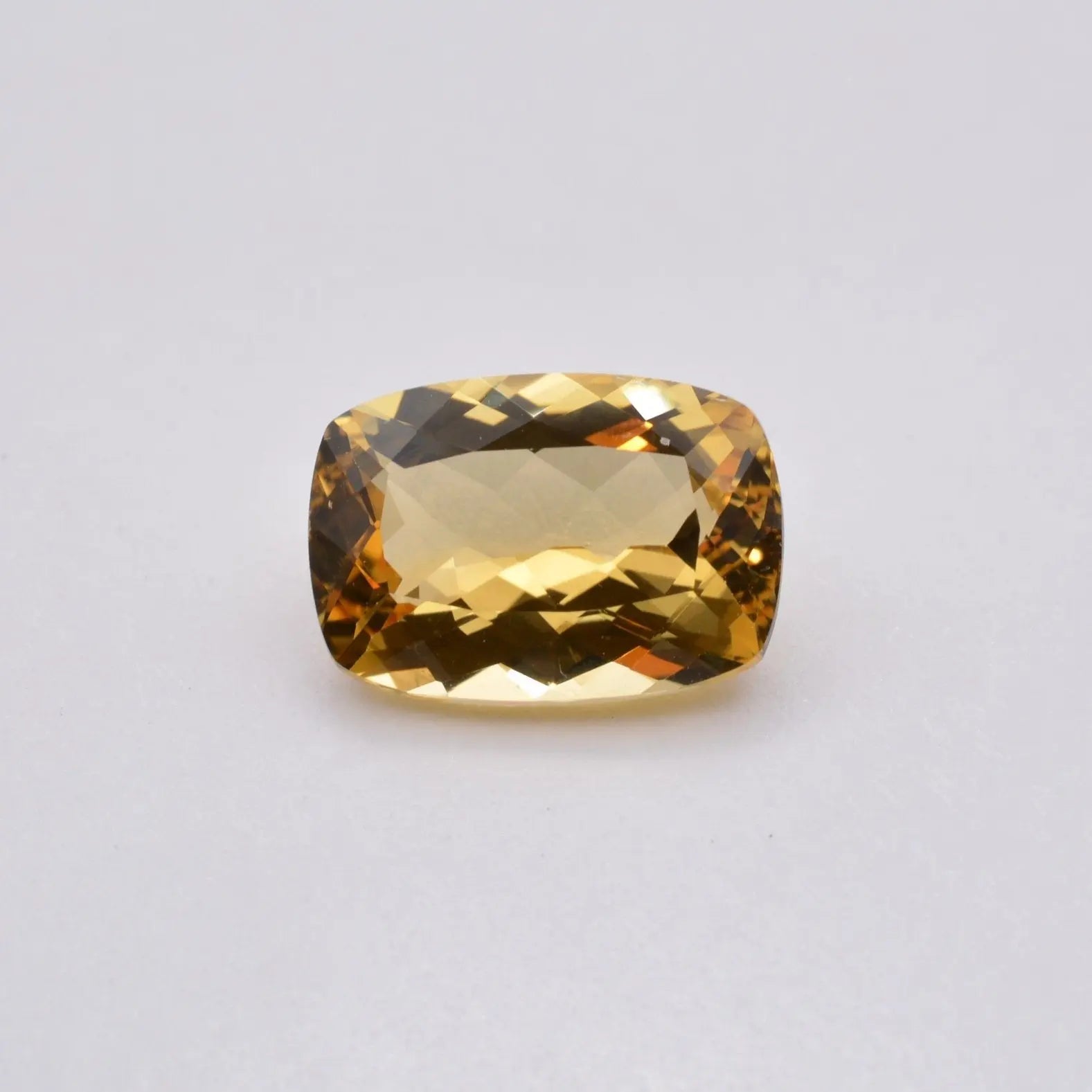 Beryl jaune - Héliodore Coussin Rectangle 4,63ct - pierre précieuse - gemme
