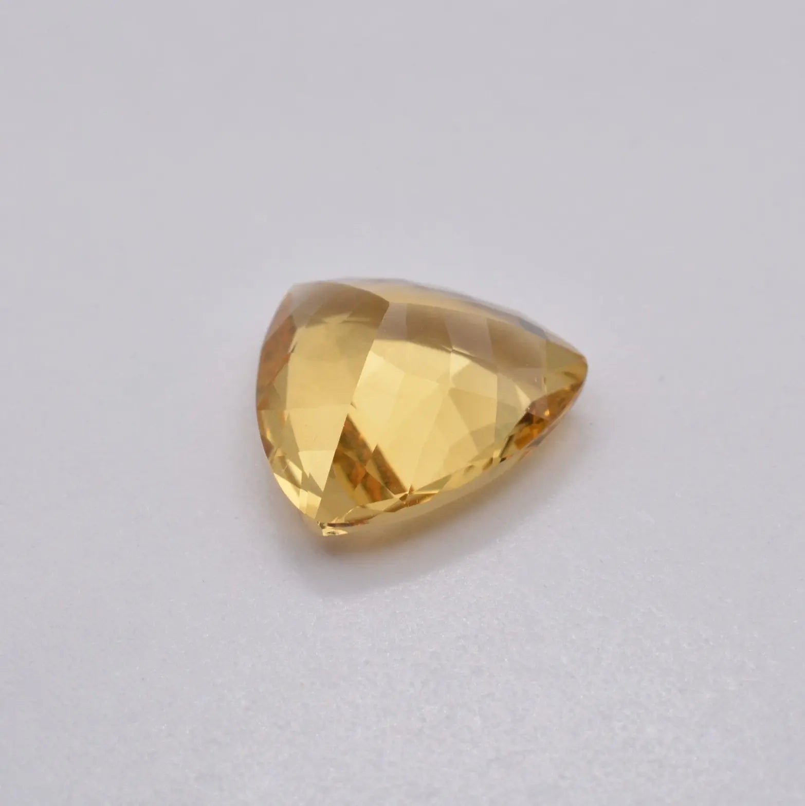 Béryl jaune - Héliodore Trillion 5,56ct - pierre précieuse - gemme