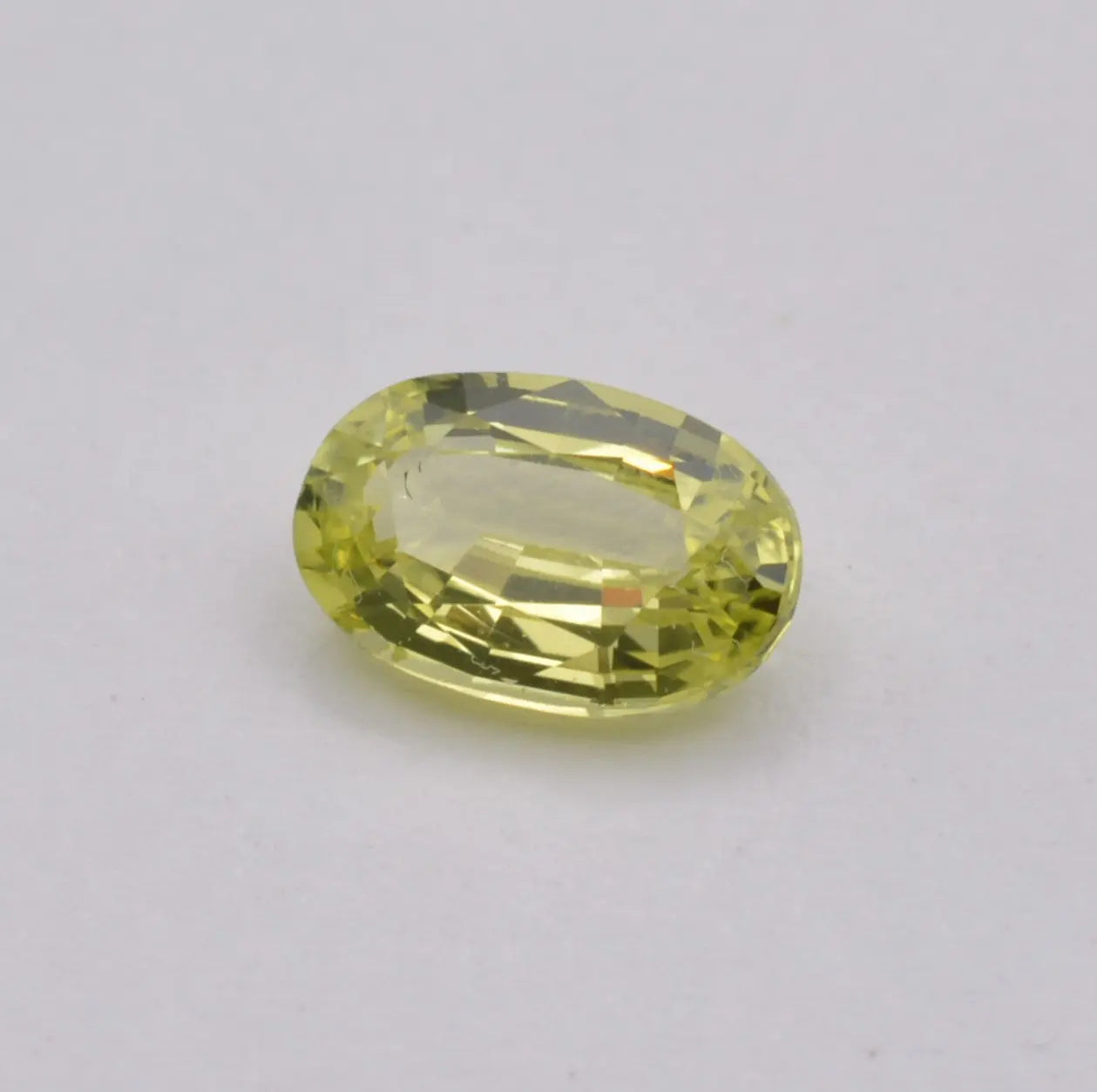 Chrysobéryl Jaune Ovale 0,70ct - pierre précieuse - gemme
