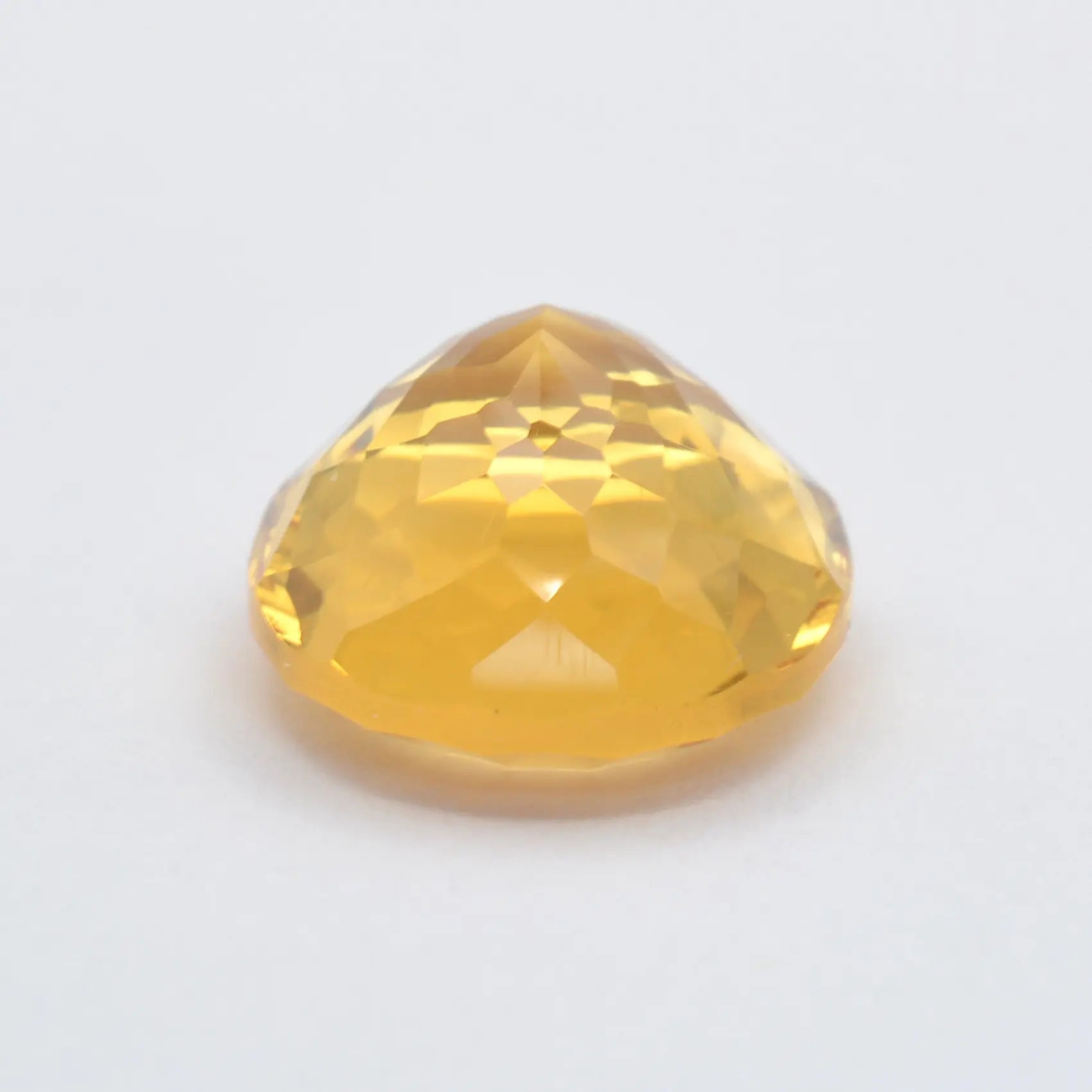 Pierre taillée Citrine Ovale 6,31 ct 