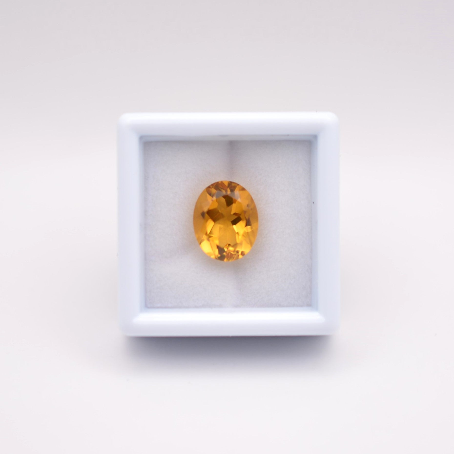 Gemme tailléeCitrine Ovale 3,54ct PASSOT-GEMS