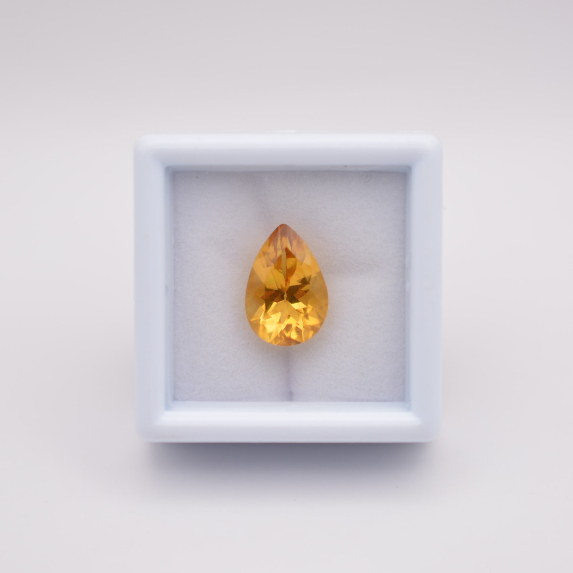 Gemme tailléeCitrine Poire 3,00ct PASSOT-GEMS