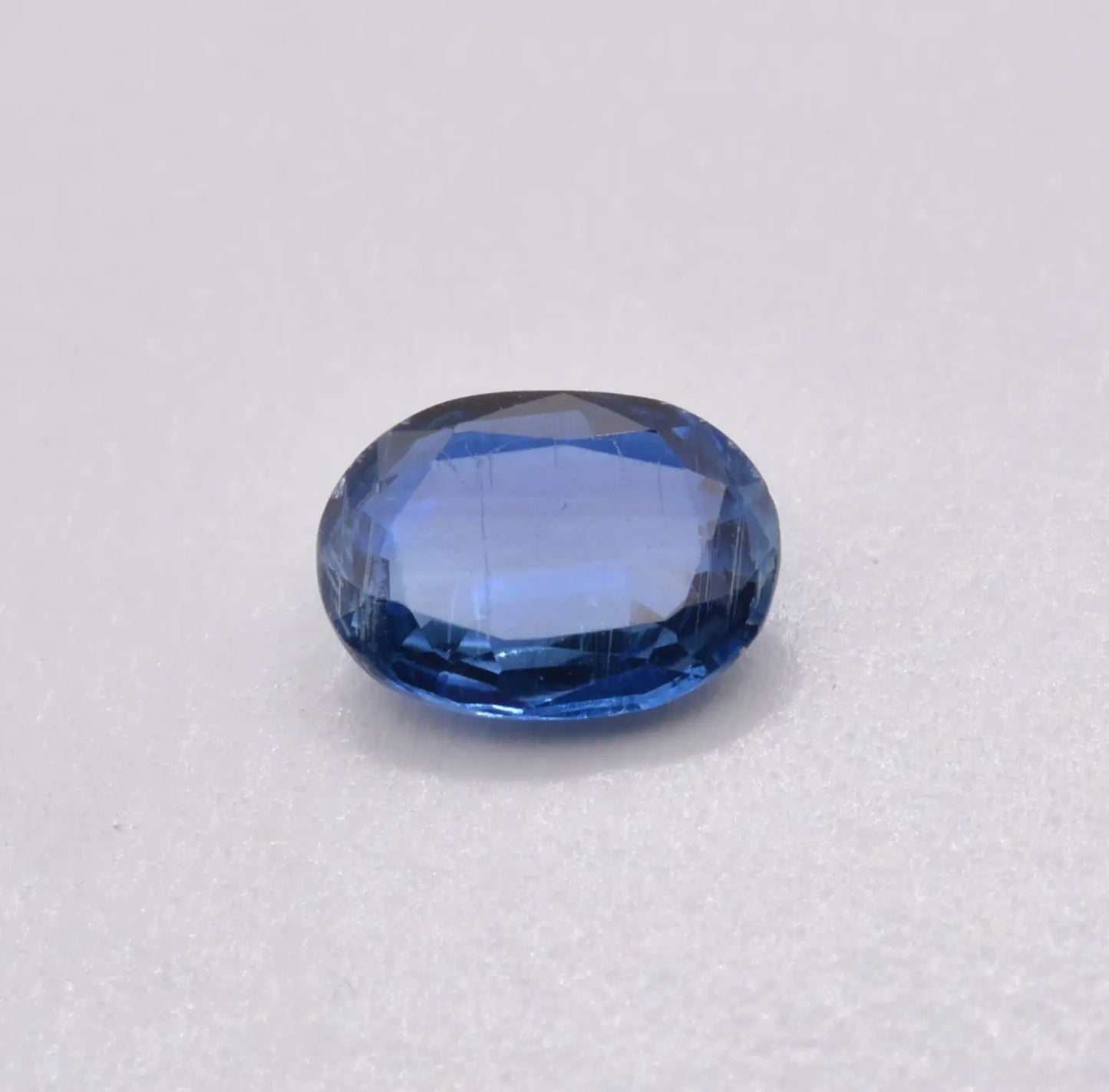 Disthène ou Cyanite 0,88ct - pierre précieuse - gemme