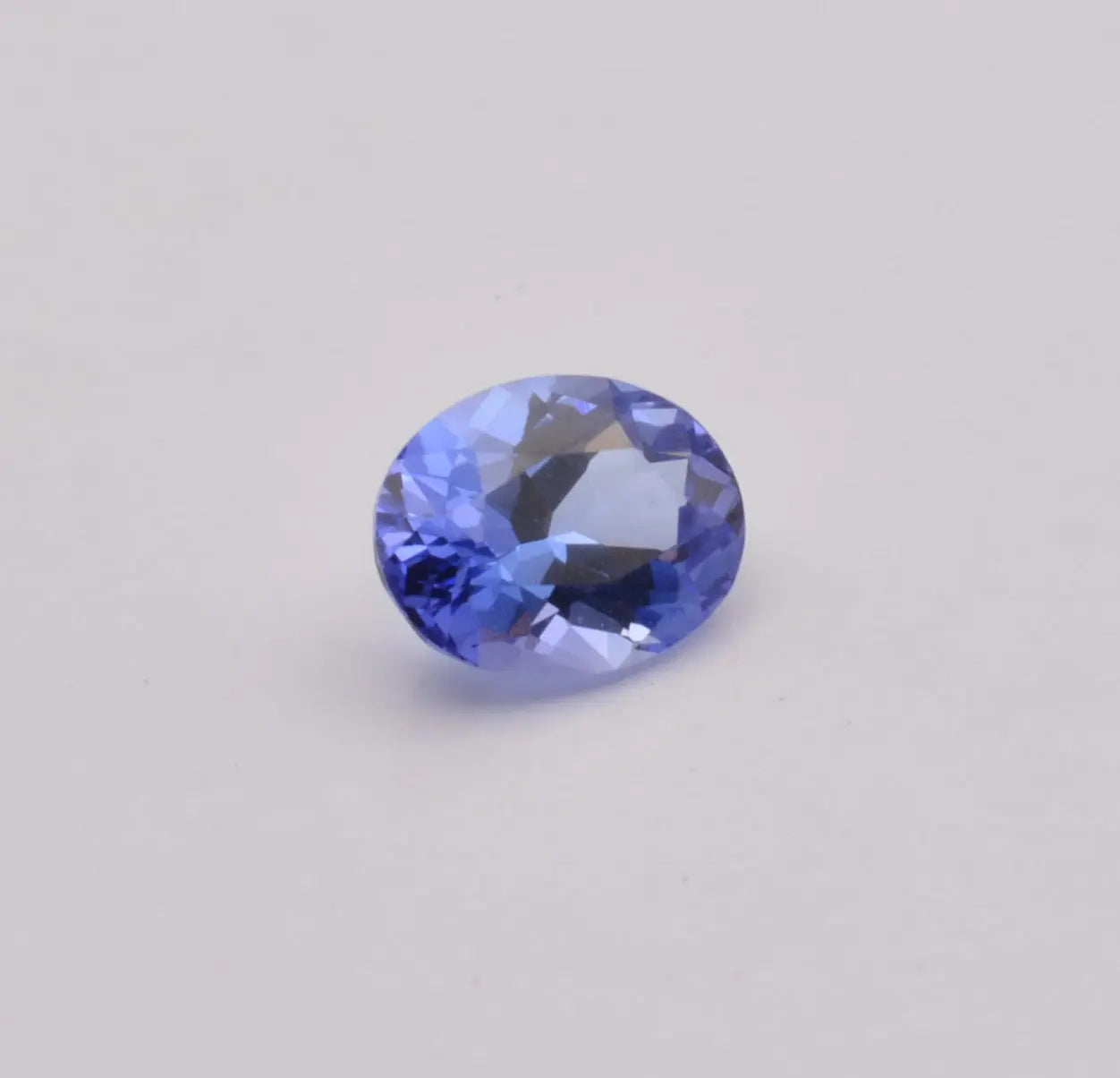 Pierre taillée Tanzanite Ovale 0,87ct