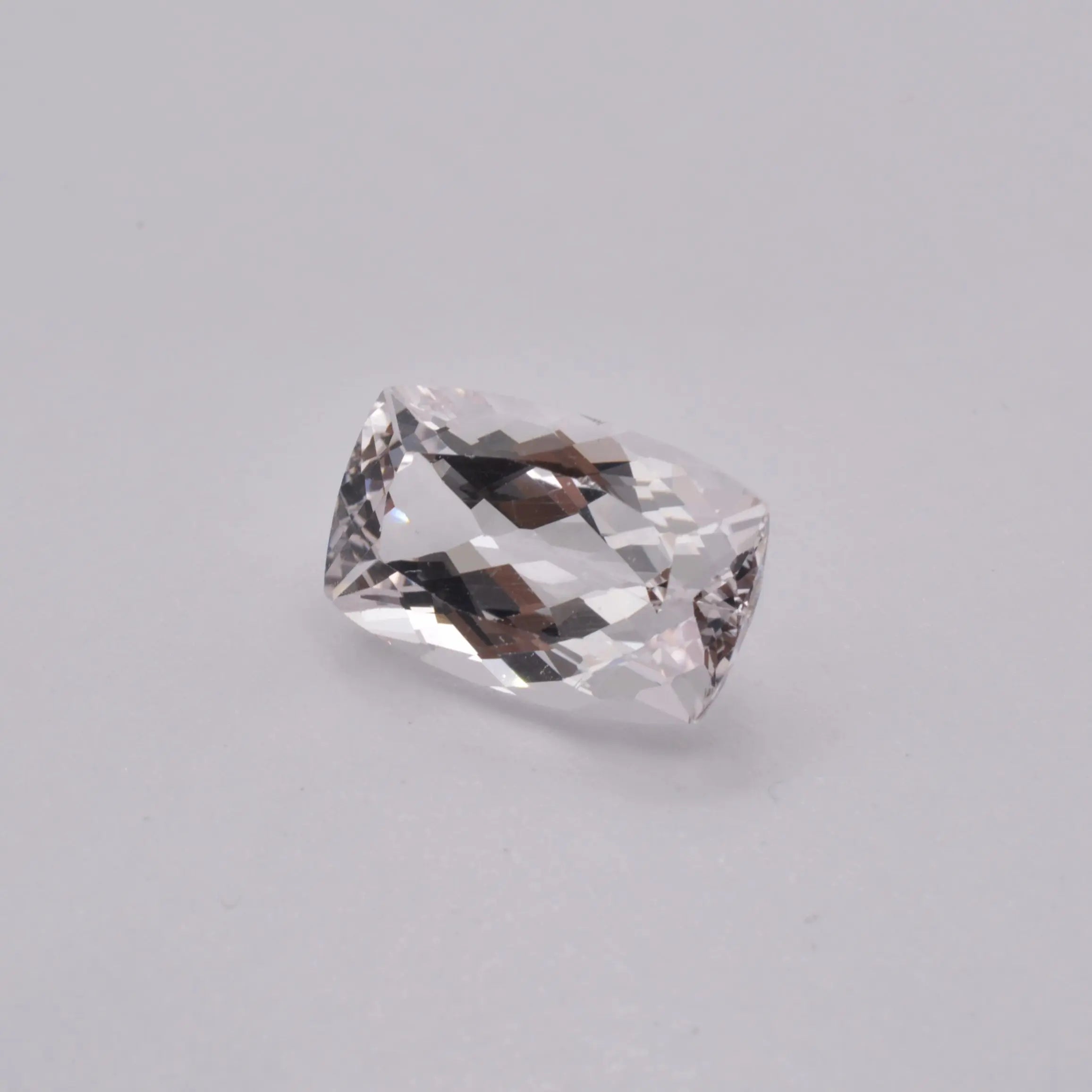gemme taillée Danburite Coussin Rectangle 7,25ct PASSOT-GEMS