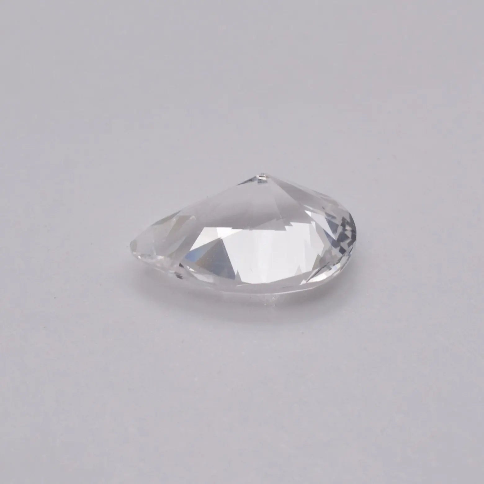 gemme taillée Danburite Poire 4,79ct PASSOT-GEMS
