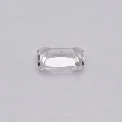 Danburite 0,78ct - pierre précieuse - gemme