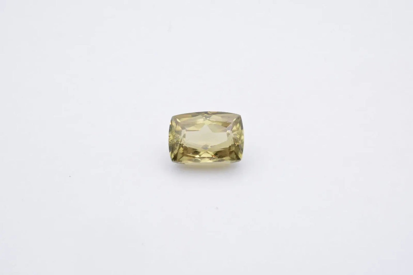 Diaspore/Zultanite Coussin Rectangle 5,63ct - pierre précieuse - gemme