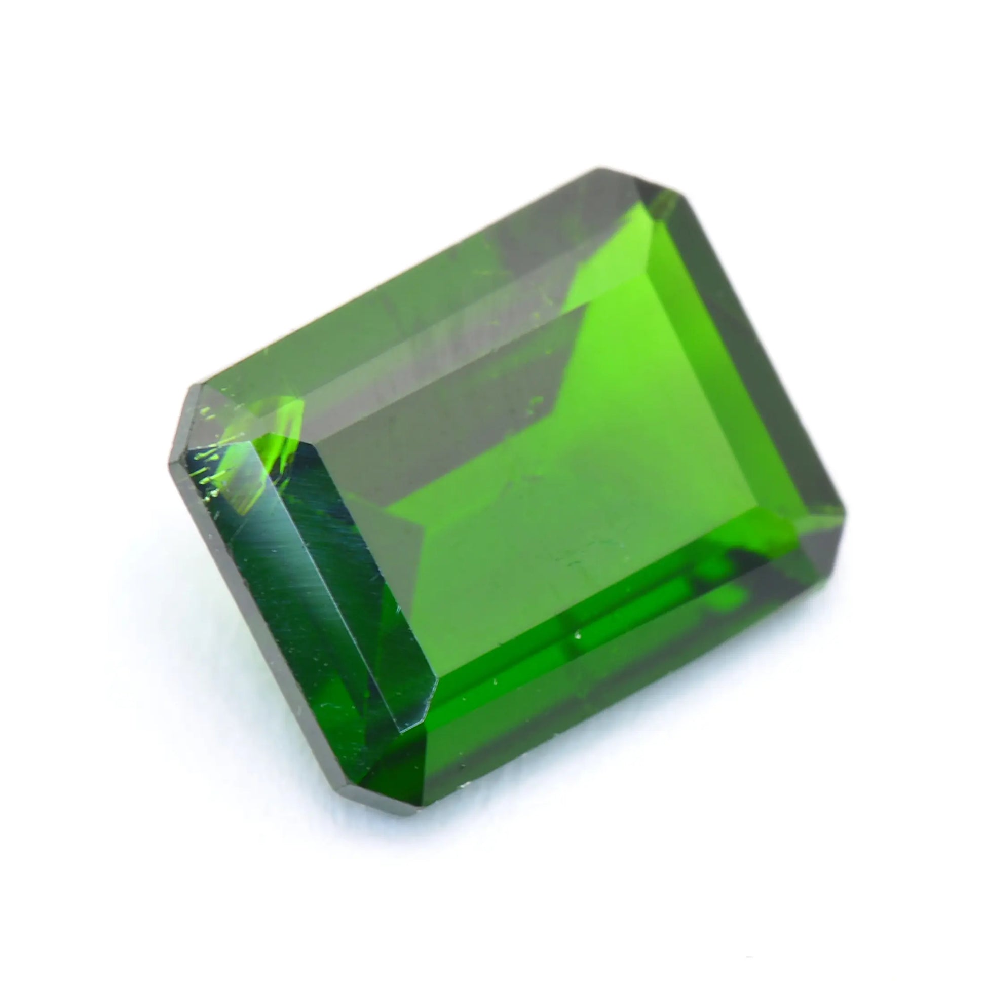 Pierre taillée Diopside Chromifère Rectangle 2,20ct 