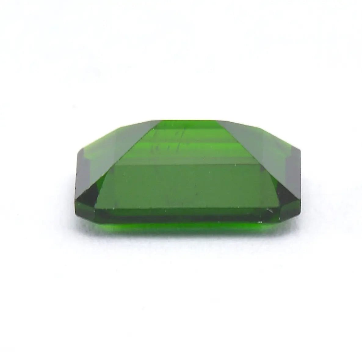Pierre taillée Diopside Chromifère Rectangle 2,20ct 
