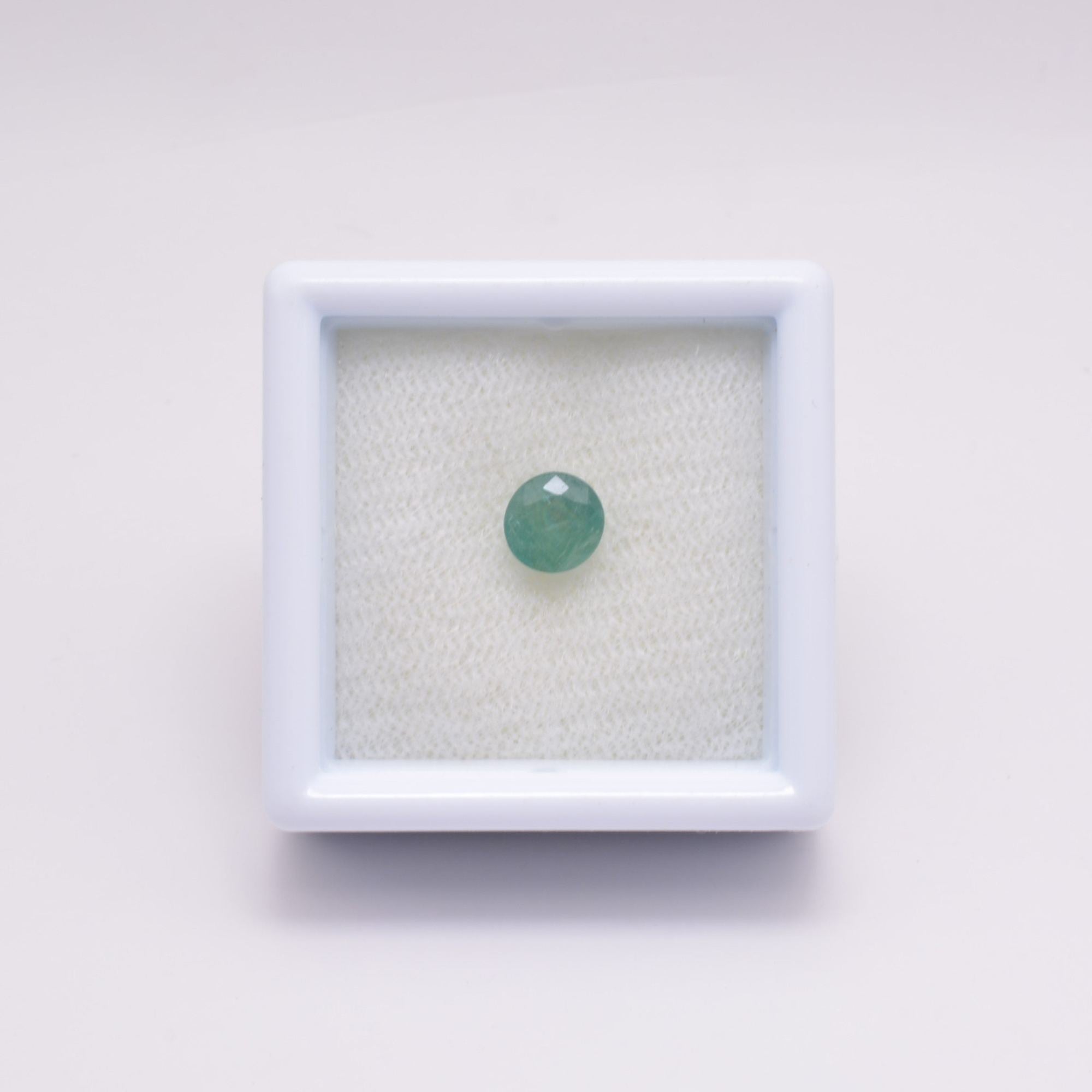 Gemme taillée Grandidierite Ronde 0,55ct