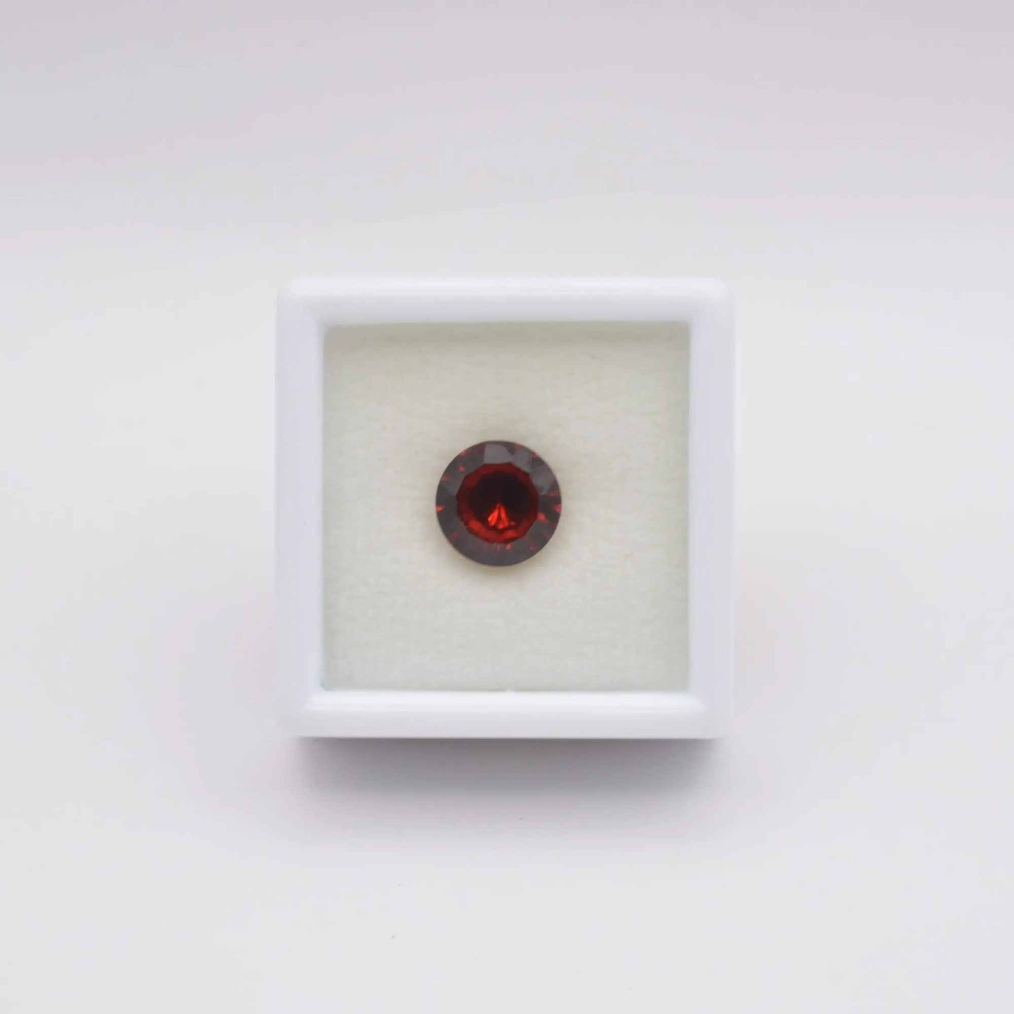 Grenat 2,26ct - pierre précieuse - gemme