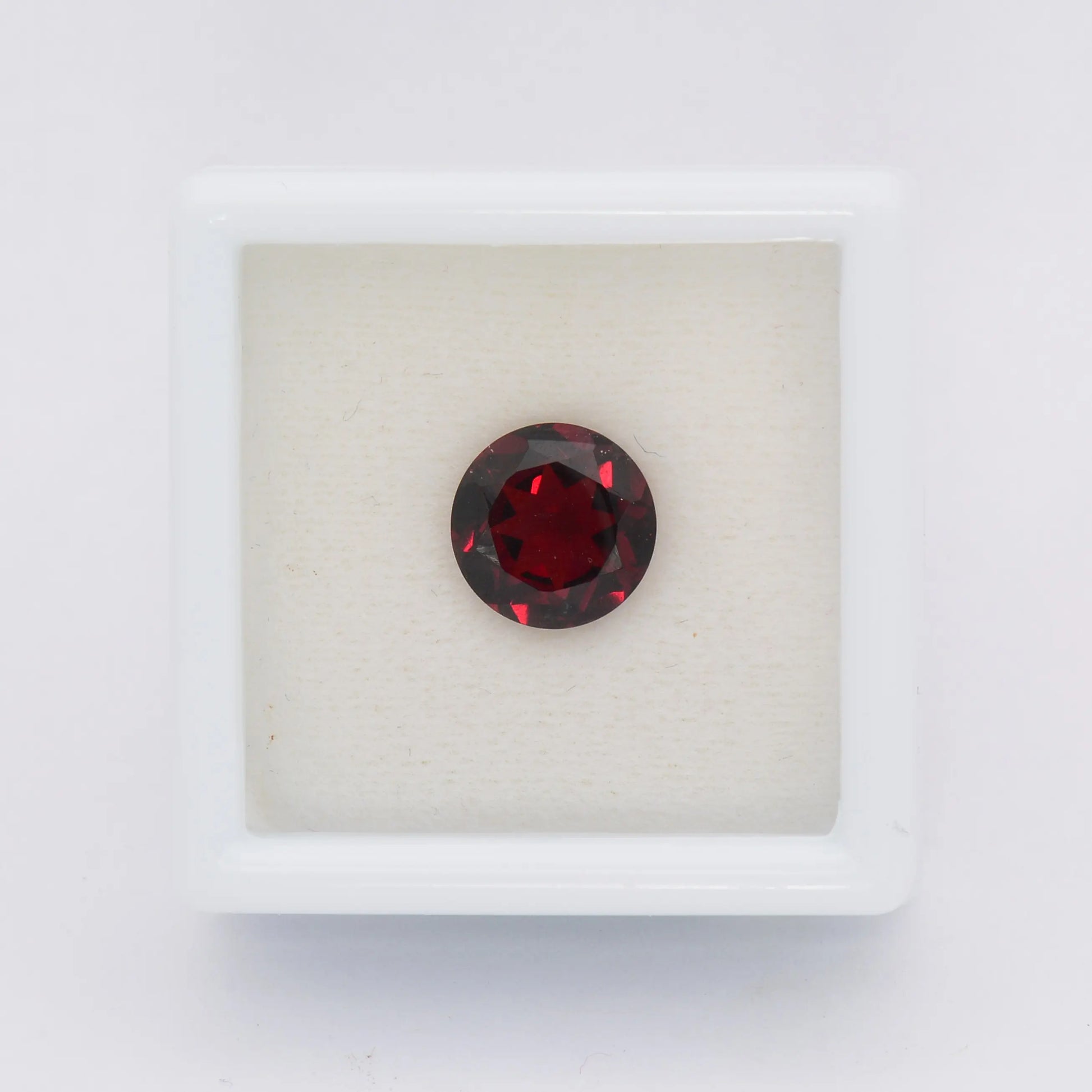 Pierre taillée Grenat Rouge Rond 2,21 ct 