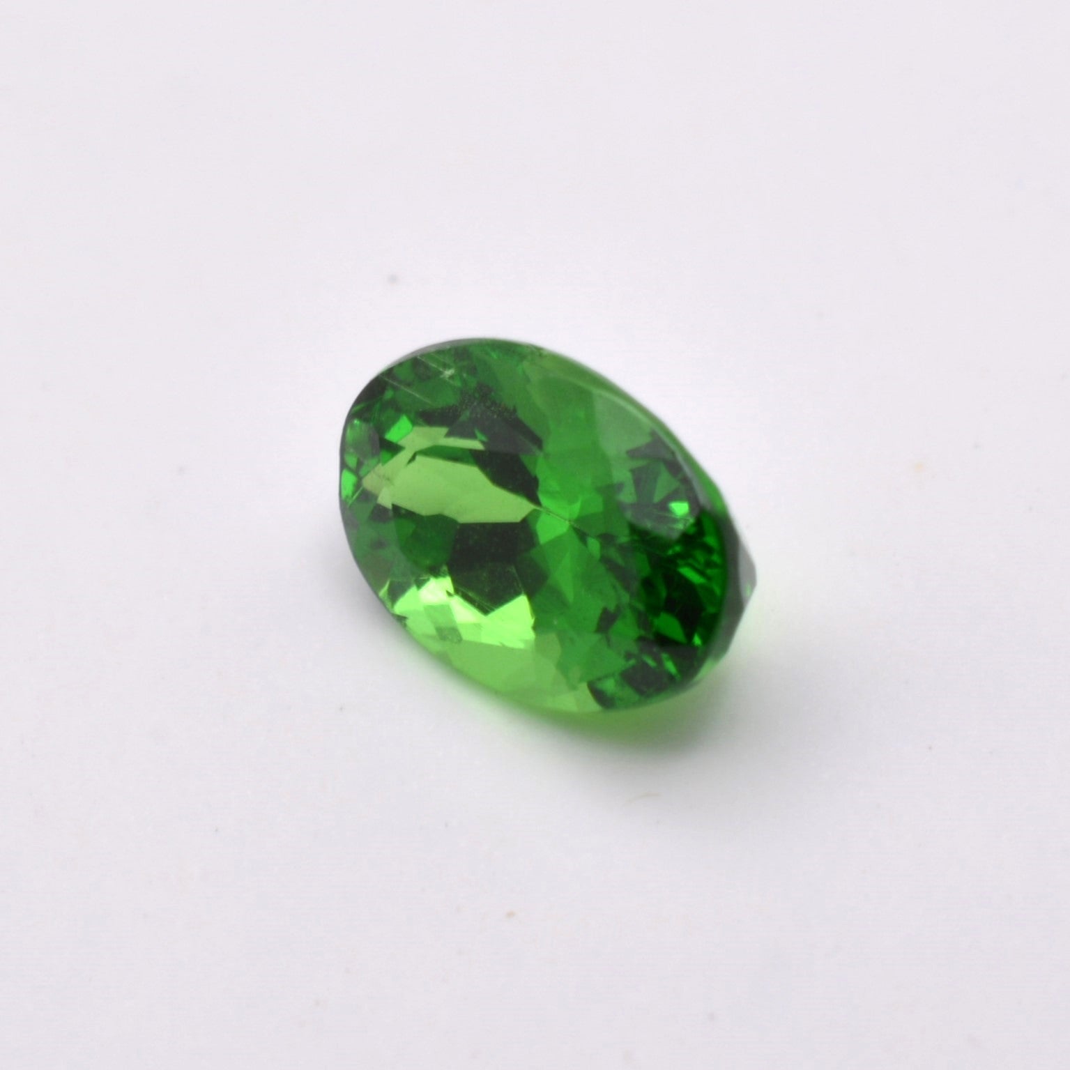 Pierre taillée Grenat Tsavorite Ovale 0,57ct