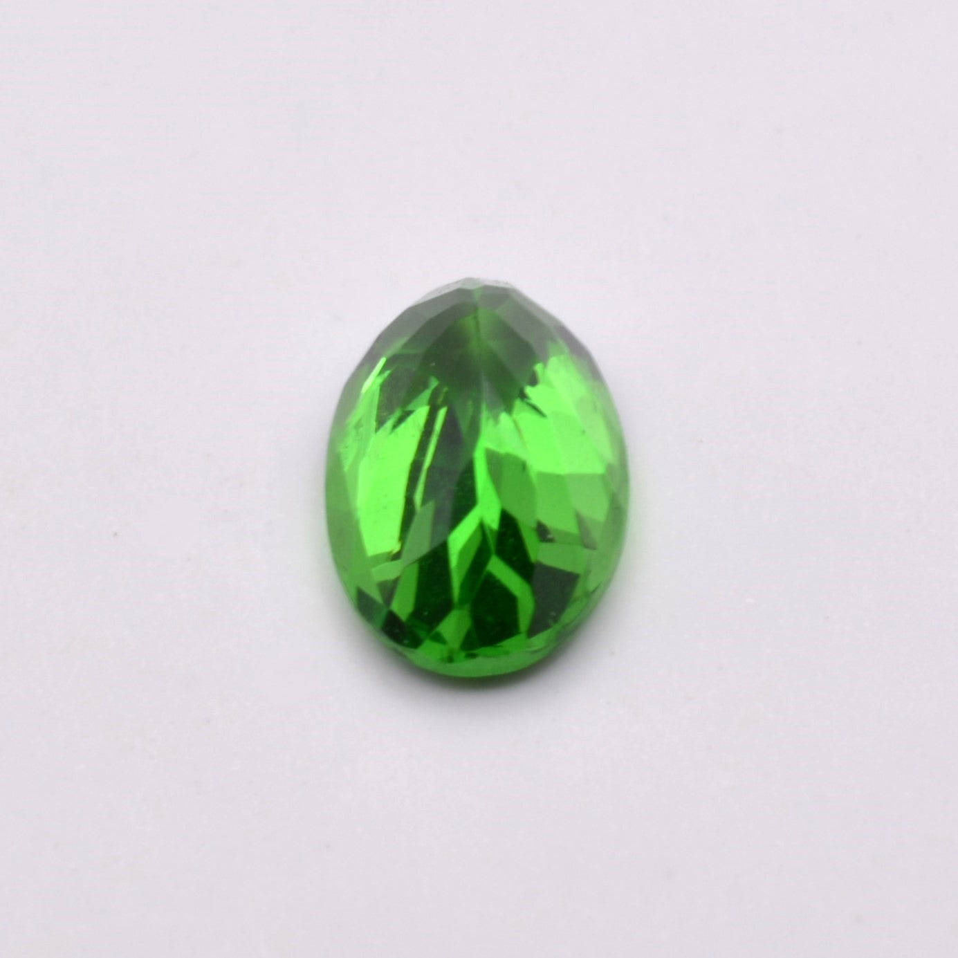 Pierre taillée Grenat Tsavorite Ovale 0,57ct