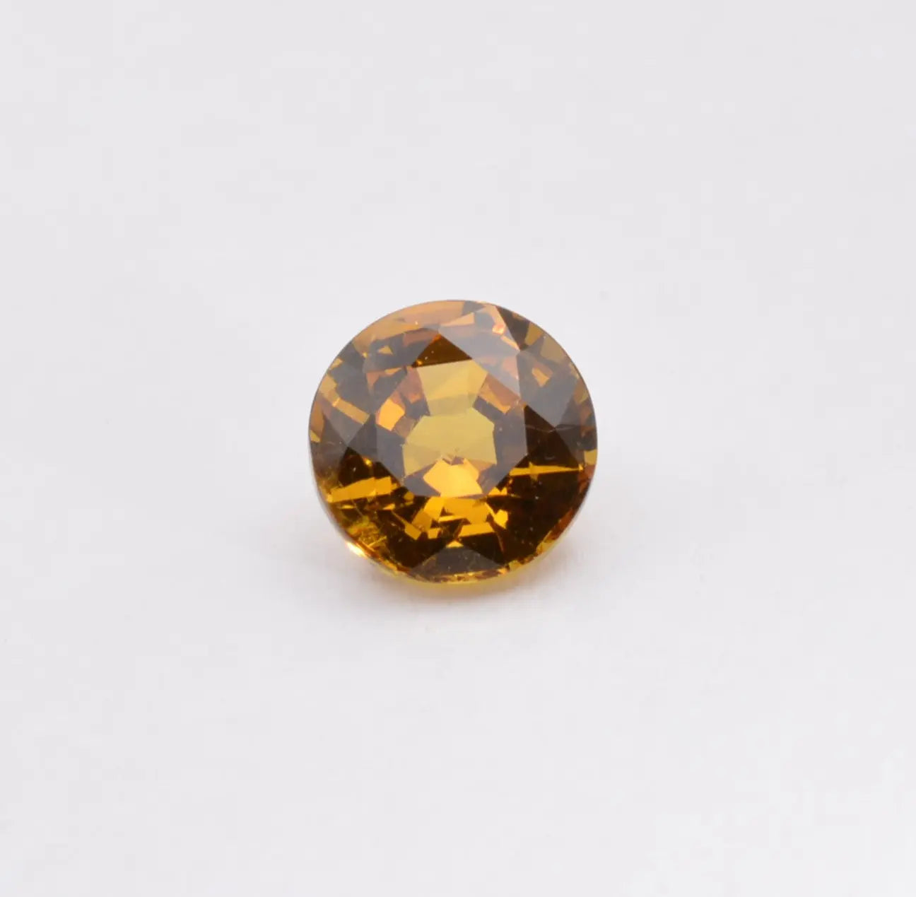 Pierre taillée Grenat du Mali Rond 1,39ct