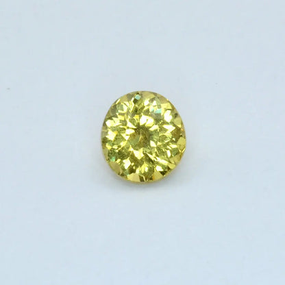 Pierre taillée Grenat du Mali Jaune Ovale 0,81 ct