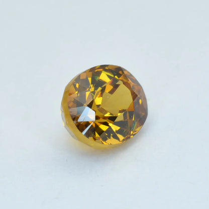 Pierre taillée Grenat du Mali Jaune Ovale 0,96 ct