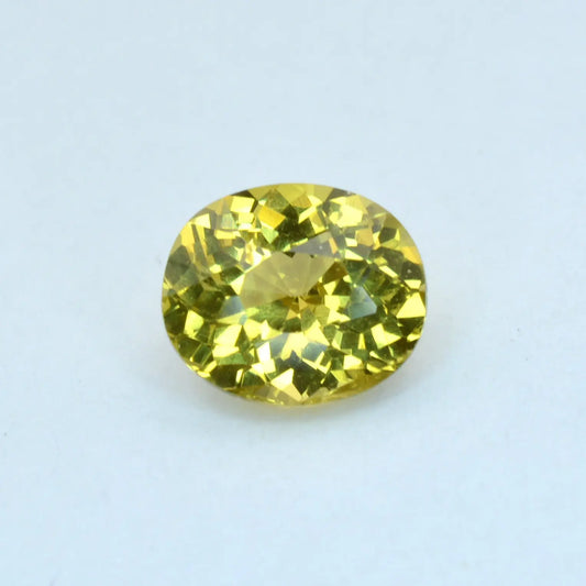 Pierre taillée Grenat du Mali Jaune Ovale 0,82 ct