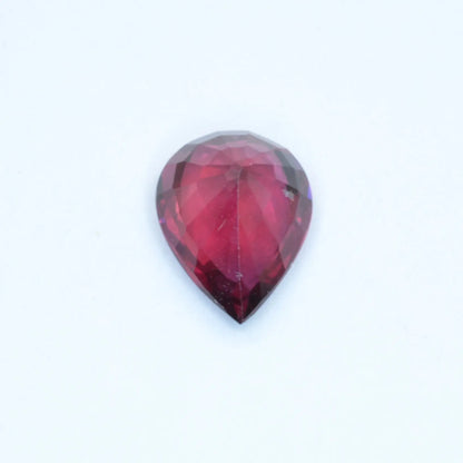 pierre taillée Grenat Rhodolite Poire 1,80ct