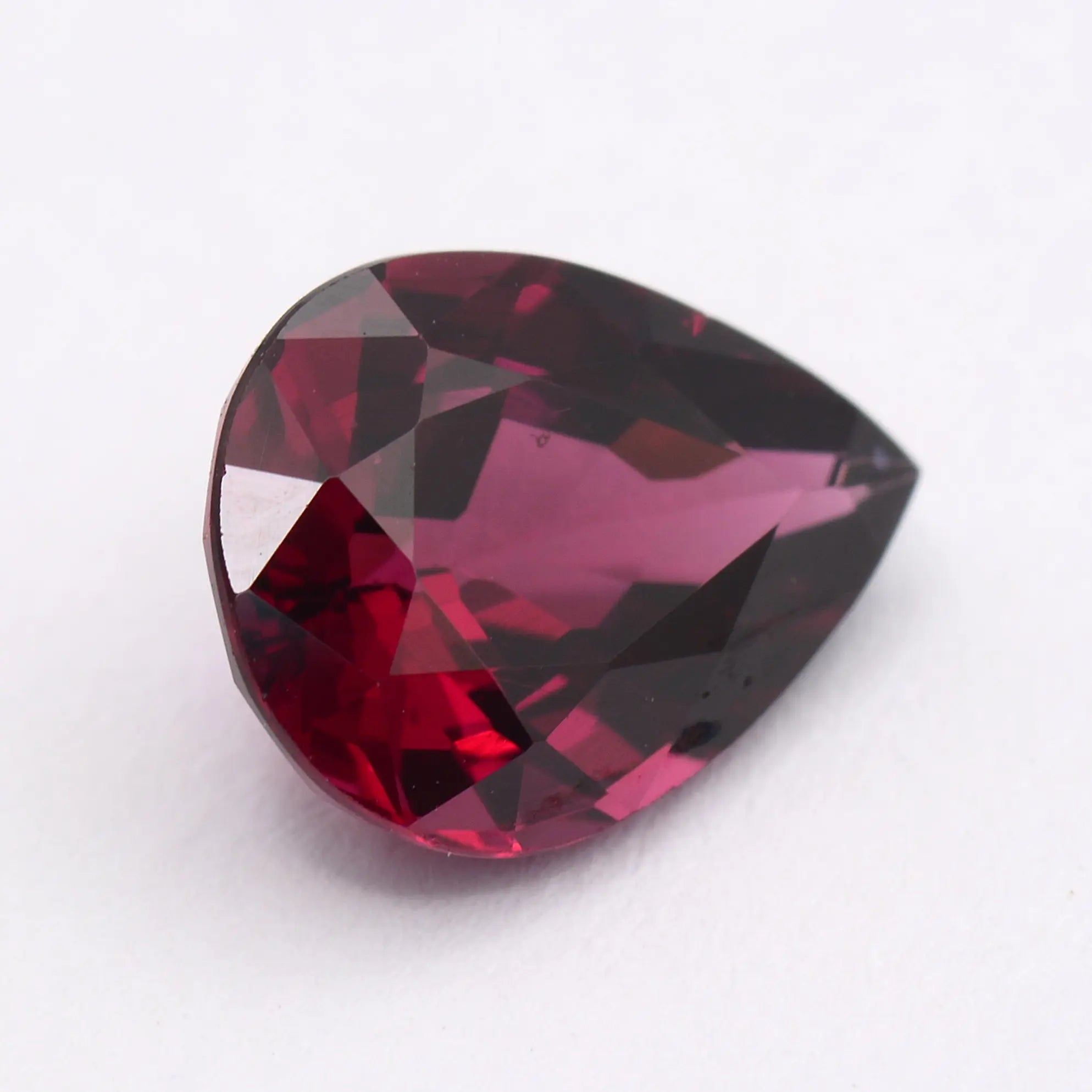 Grenat Rhodolite Poire 1,96 ct