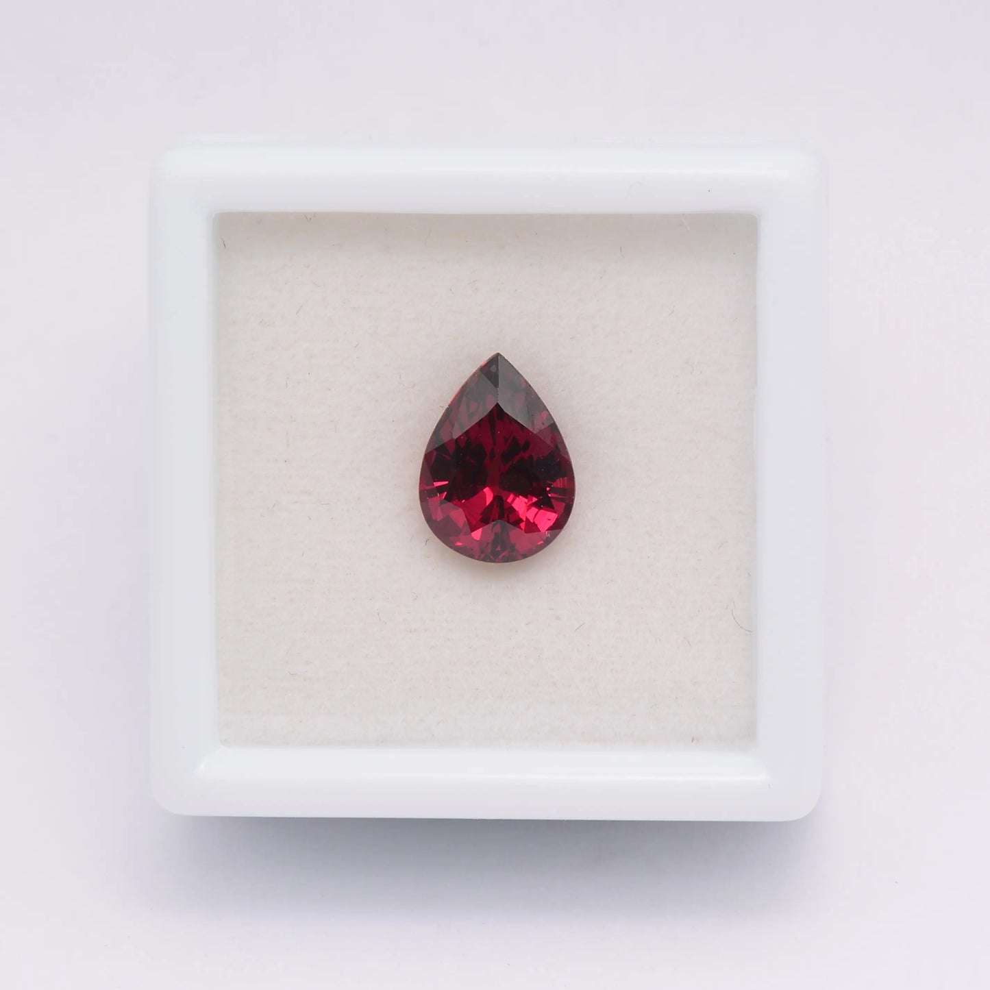 Grenat Rhodolite Poire 1,96 ct