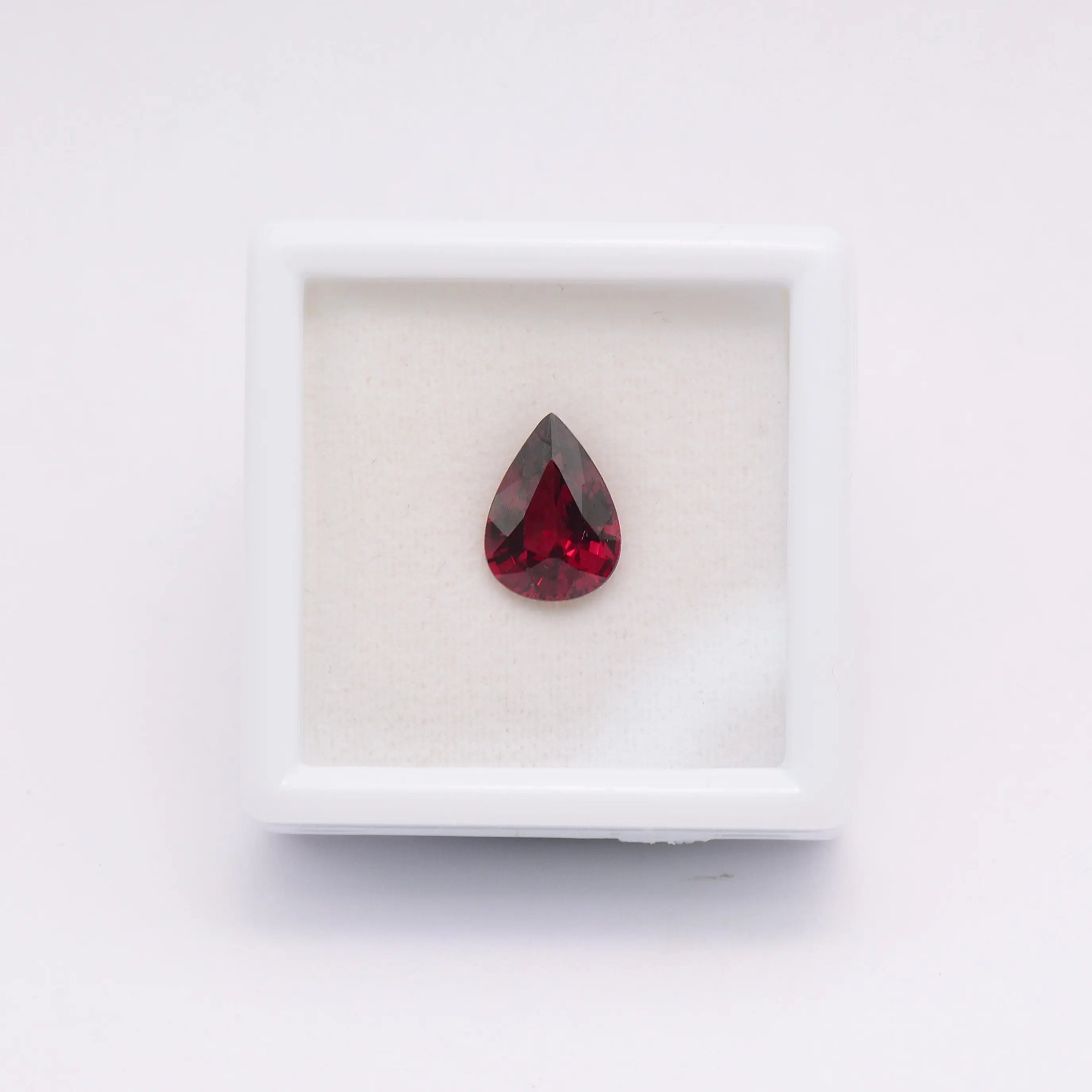 Grenat Rhodolite Poire 1,67 ct