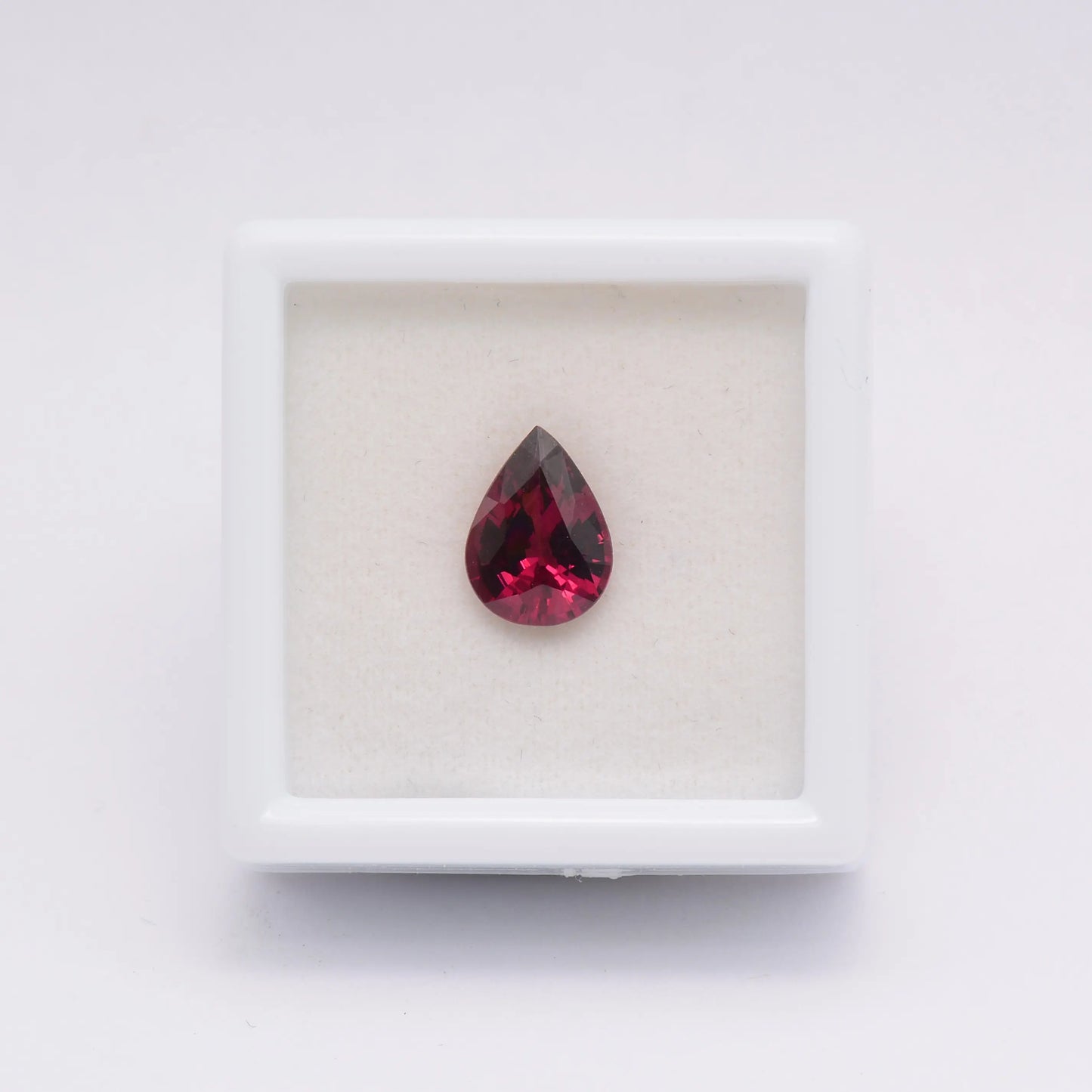 Grenat Rhodolite Poire 1,59 ct