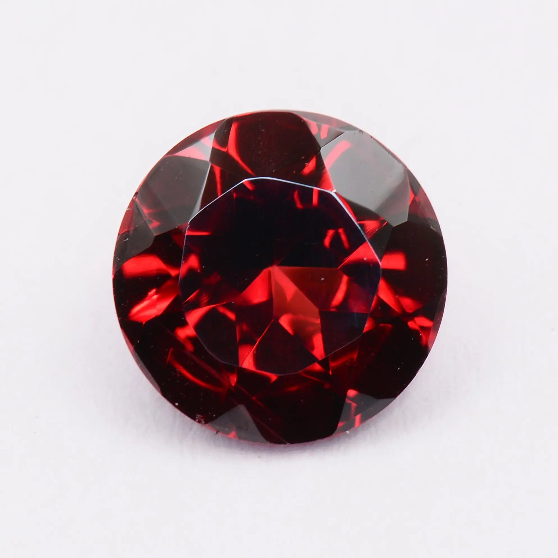 Pierre taillée Grenat Rouge Rond 2,11 ct 