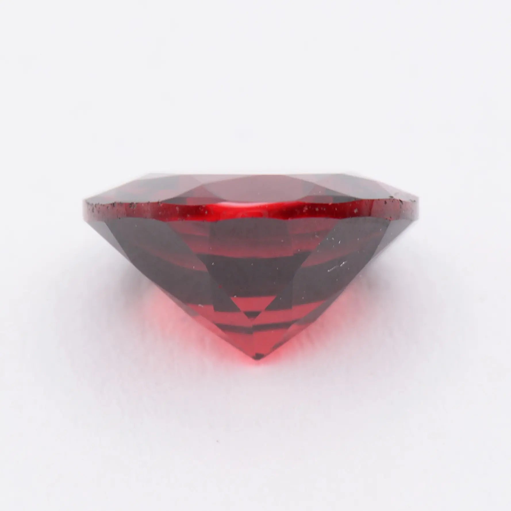 Pierre taillée Grenat Rouge Rond 2,11 ct 