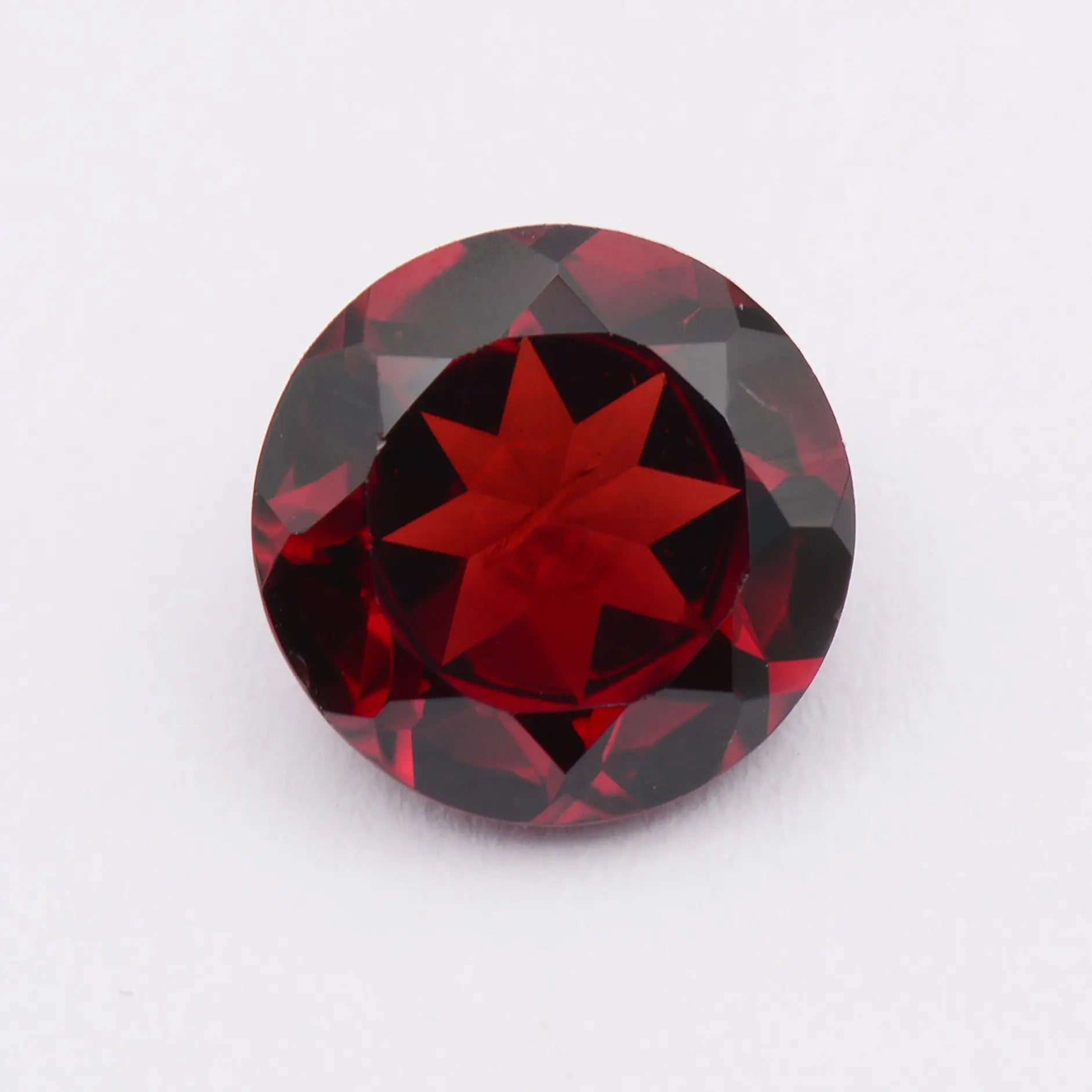 Pierre taillée Grenat Rouge Rond 2,17 ct 