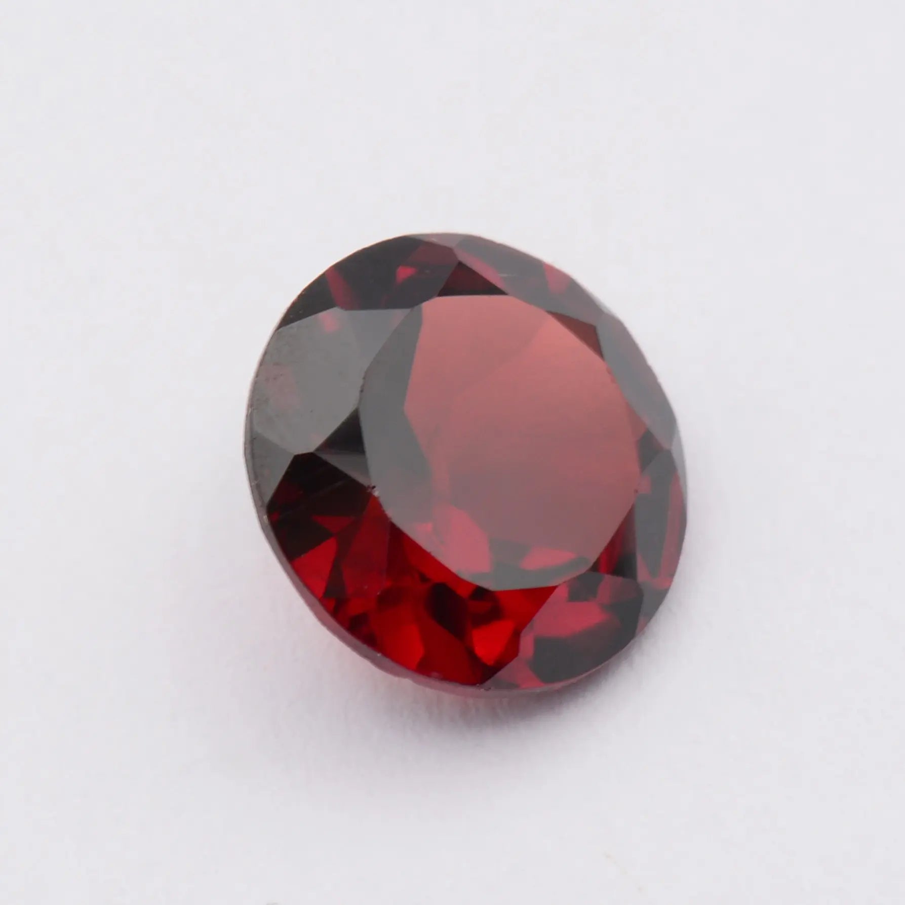 Pierre taillée Grenat Rouge Rond 2,17 ct 
